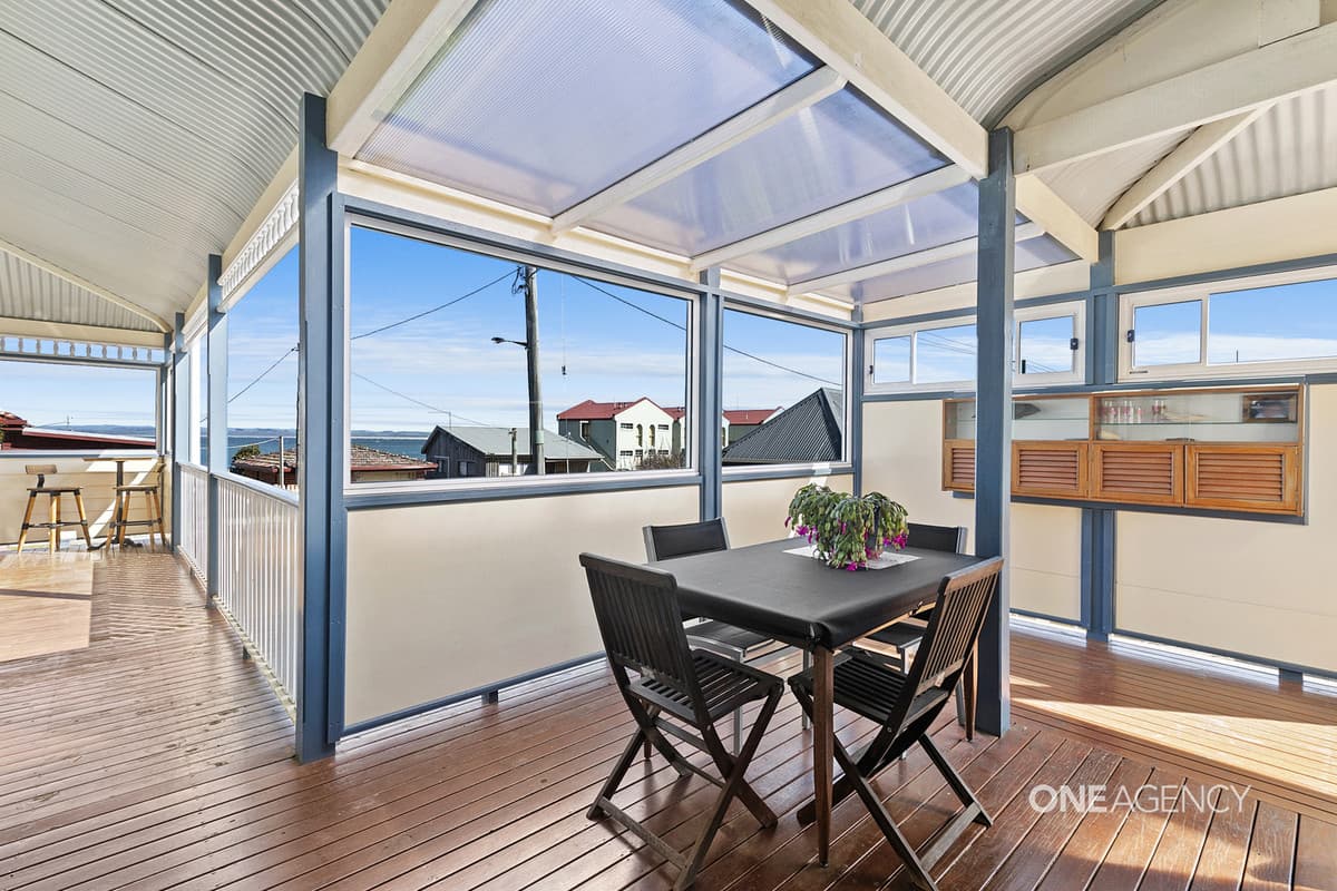 10 Wharf Road, Stanley, Stanley - Thumbnail 3