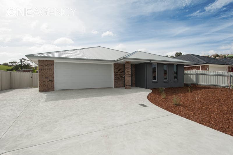 16 Eastfield Drive, Newnham, Newnham - Image 1