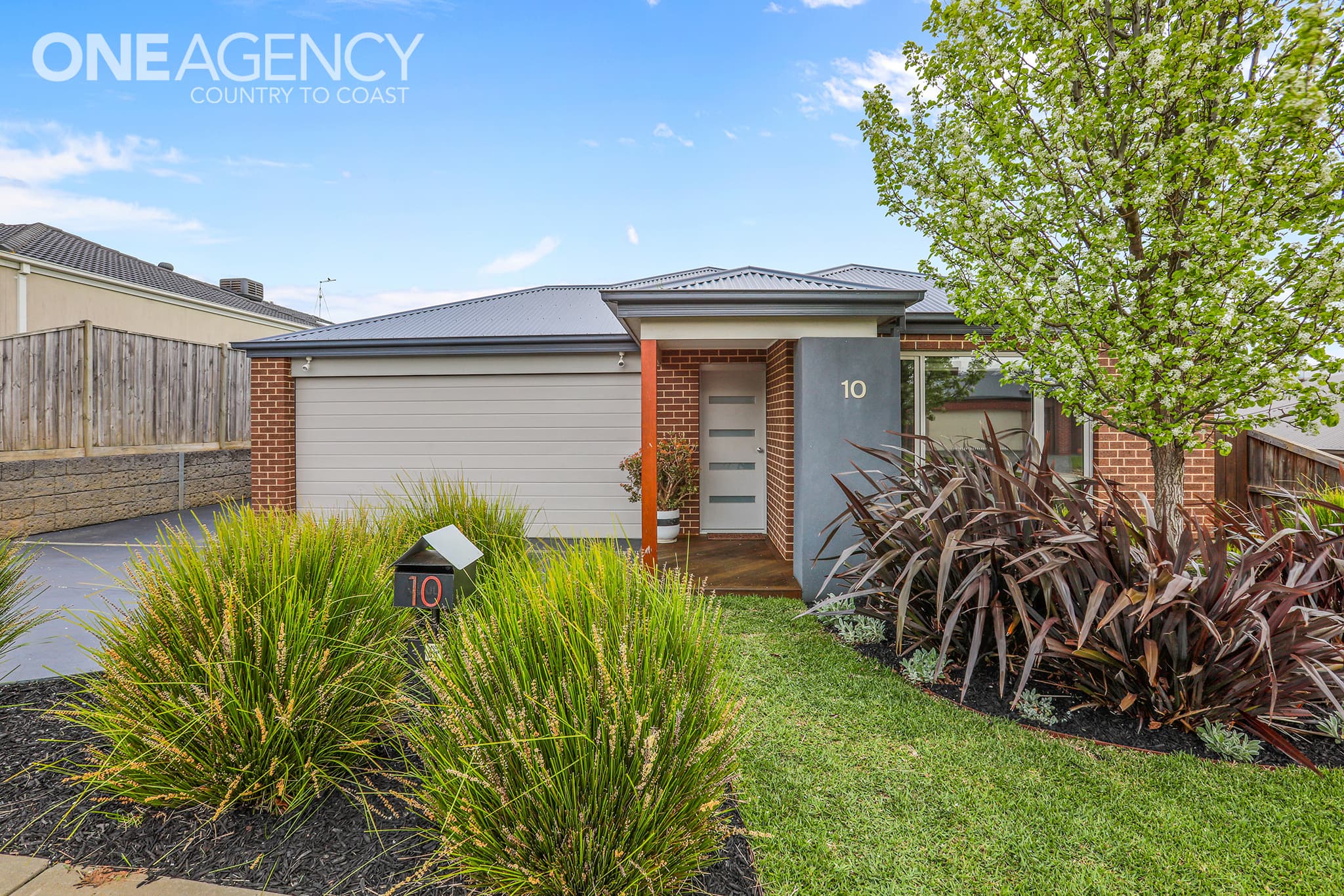 10 Fieldstone Avenue, Warragul, Warragul - Image 1