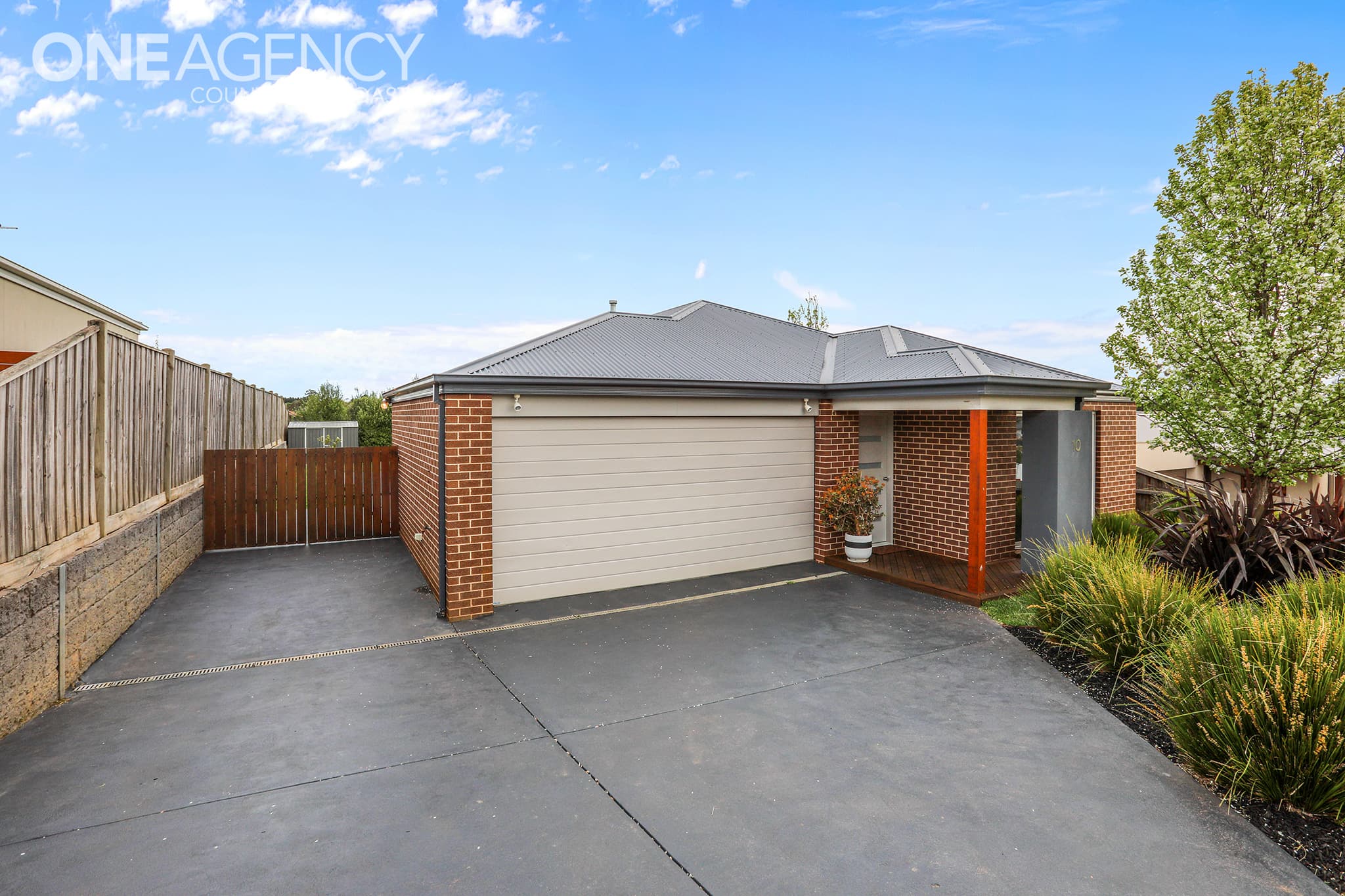 10 Fieldstone Avenue, Warragul, Warragul - Thumbnail 2