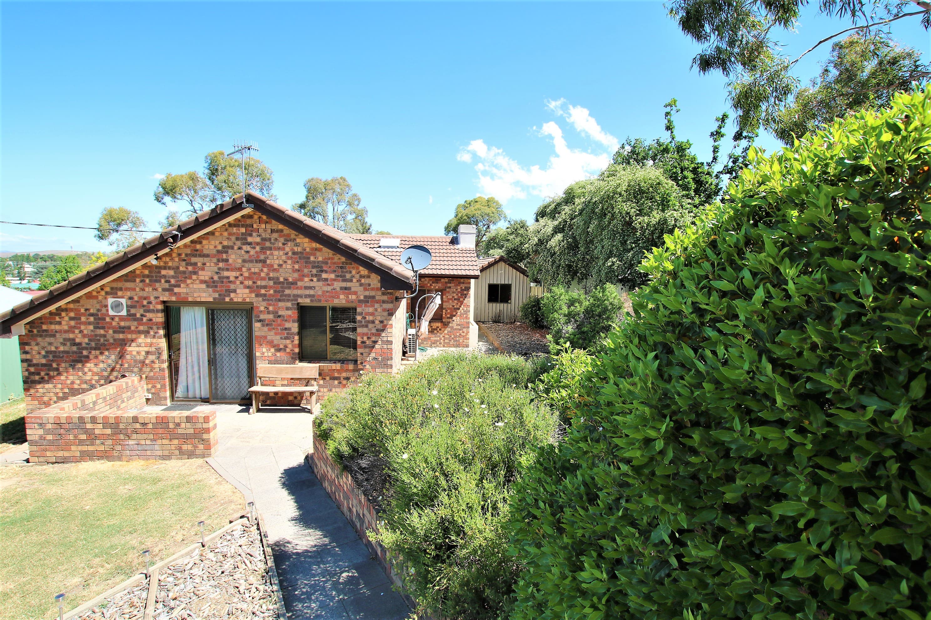 6 Doondoo Place, Cooma, Cooma - Thumbnail 3