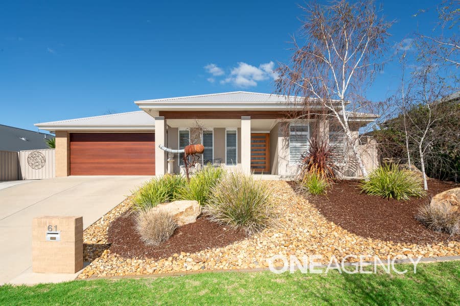 61 KALOONA Drive, Bourkelands, Bourkelands - Image 1