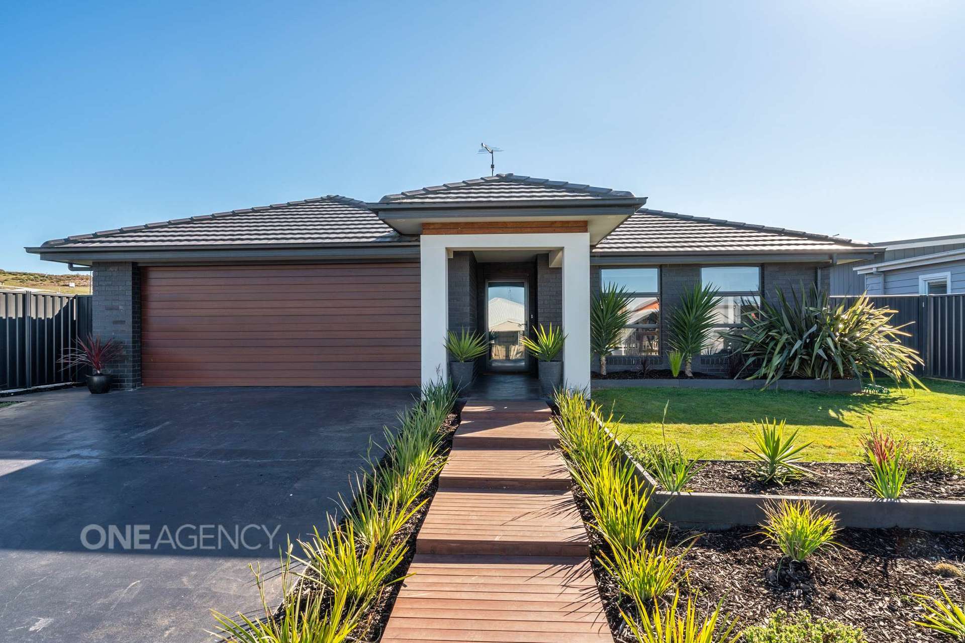 40 Joyce Street, Hawley Beach, Hawley Beach - Thumbnail 2