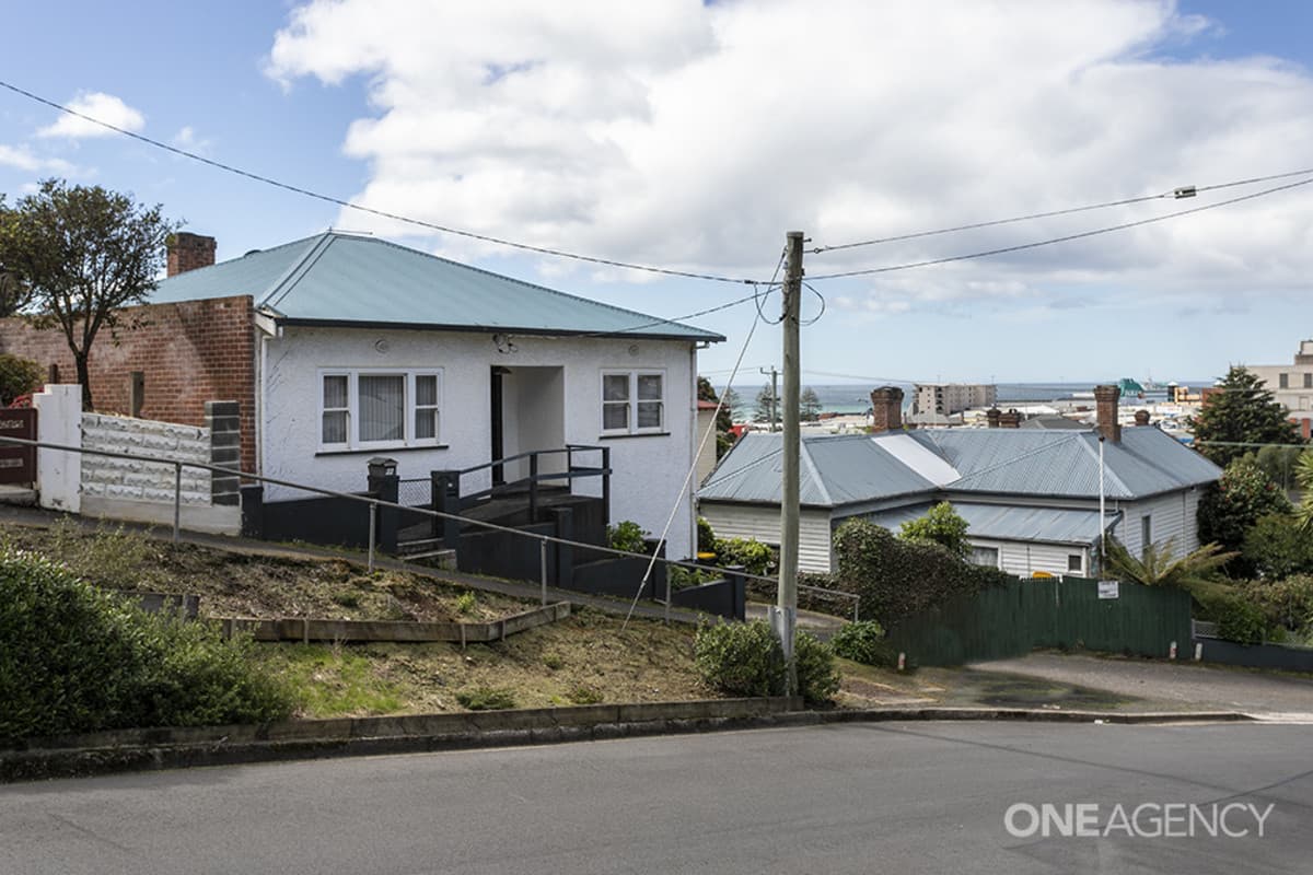 22 Jones Street, Burnie, Burnie - Thumbnail 2