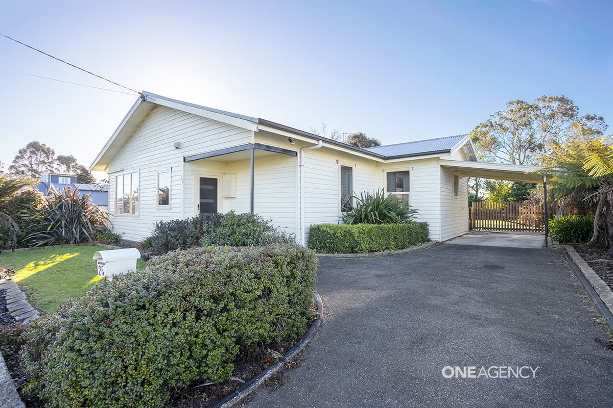25 Quiggin Street, Wynyard, Wynyard - Image 1
