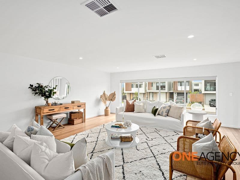 33 Brigantine Drive, Shell Cove, Shell Cove - Thumbnail 2