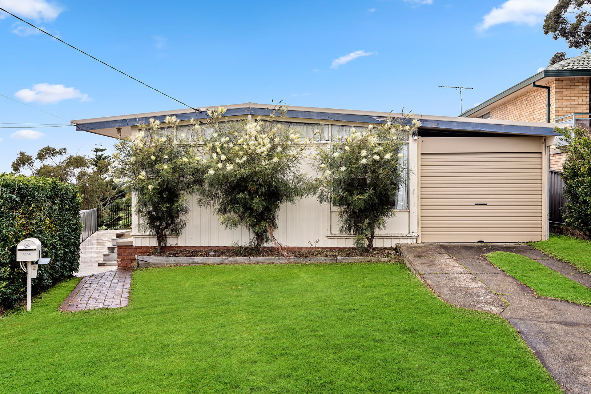 2 Jellingal Road, Engadine, Engadine - Image 1