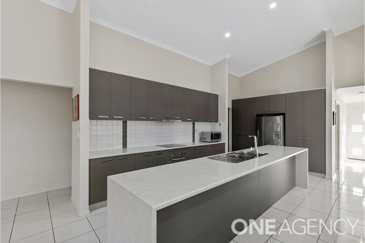 1 Lady Penrhyn Drive, Eli Waters, Eli Waters - Thumbnail 4