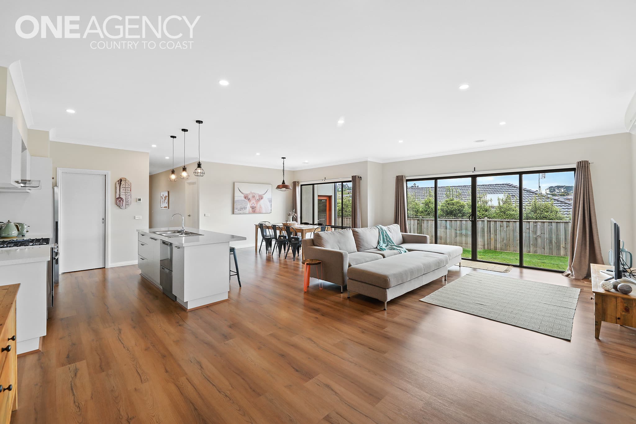 24 Cromie Drive, Warragul, Warragul - Thumbnail 2