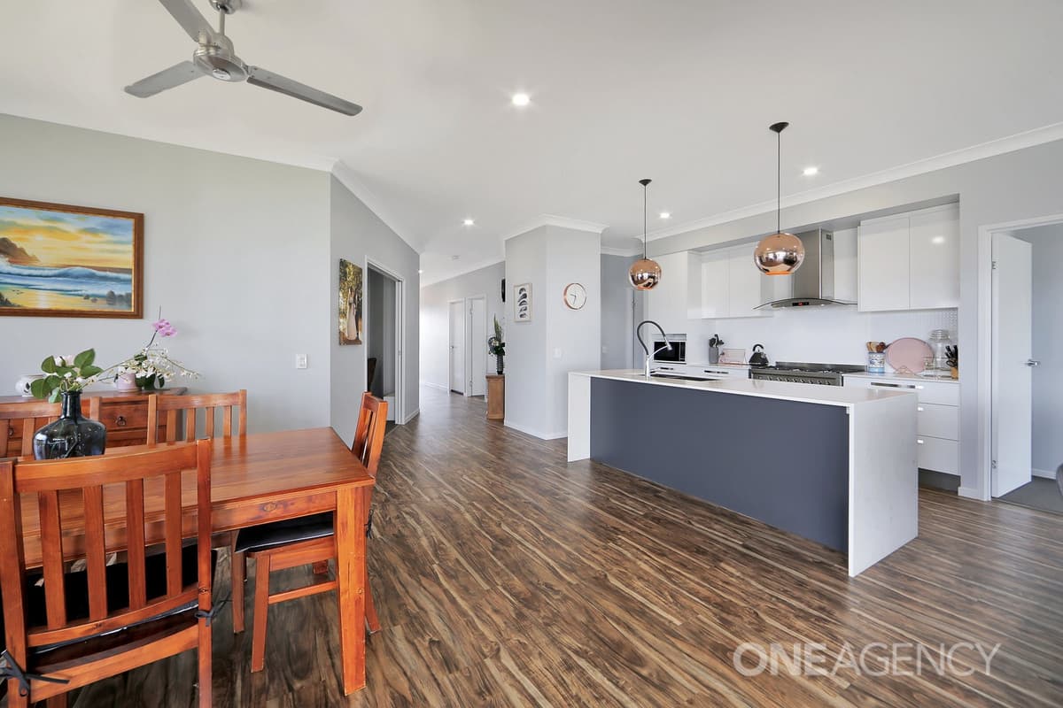 82 Bay Park Road, Wondunna, Wondunna - Image 1