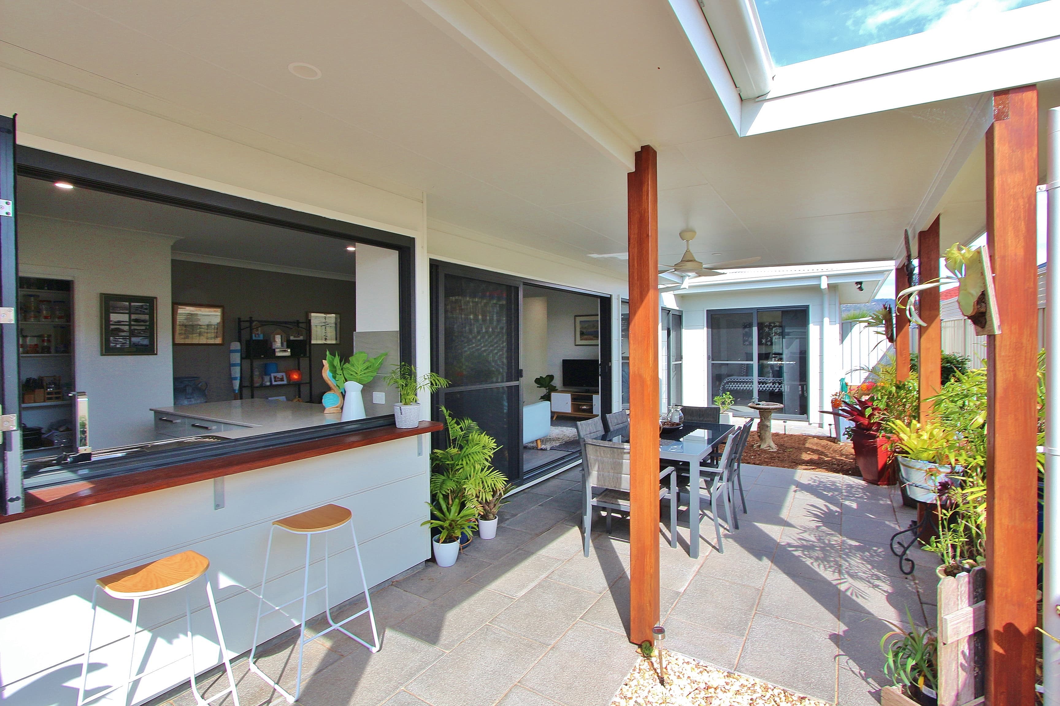 1 Borrowdale Avenue, Dunbogan, Dunbogan - Thumbnail 2