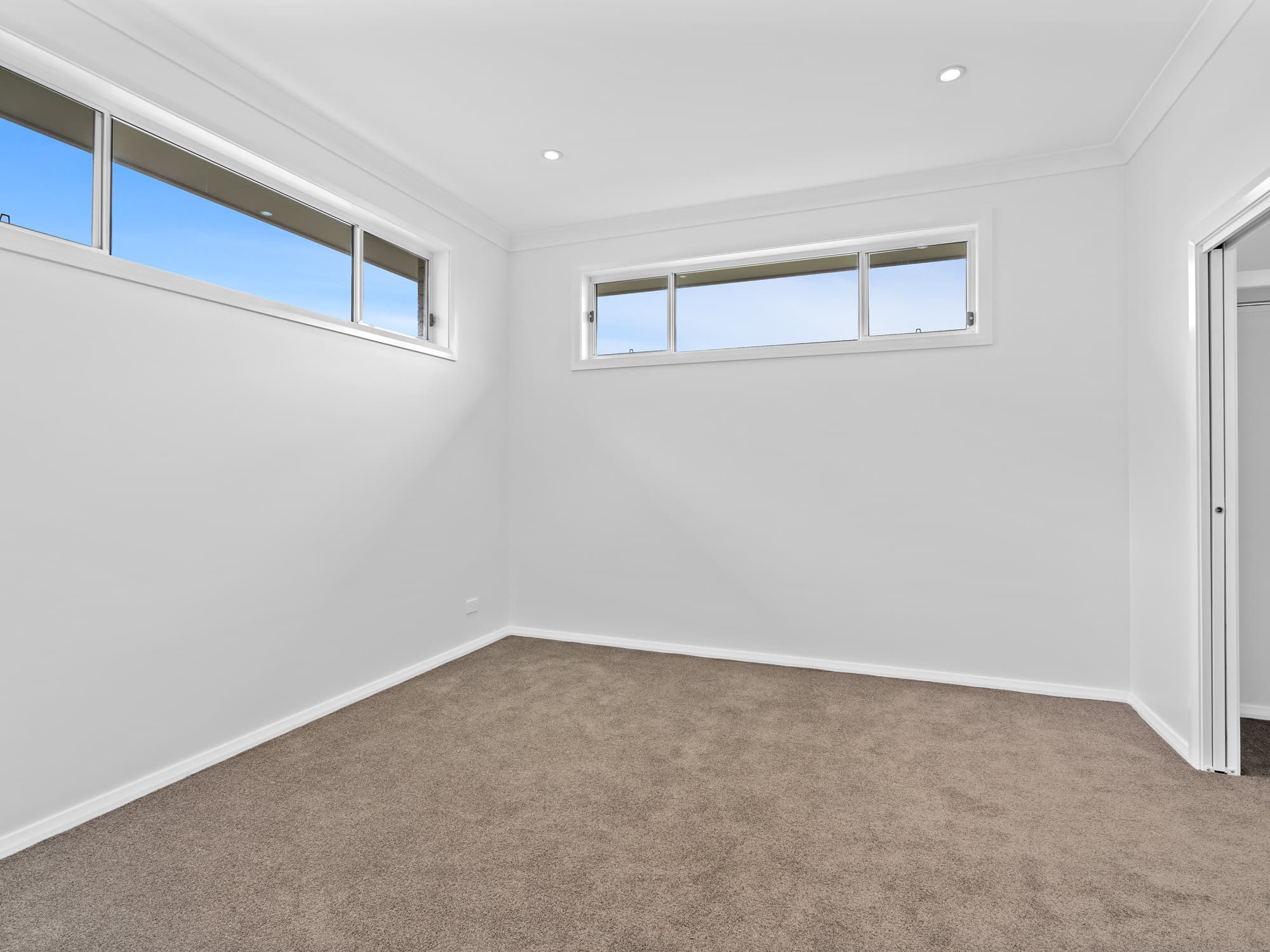 10 Van Stappen Road, Wadalba, Wadalba - Thumbnail 4