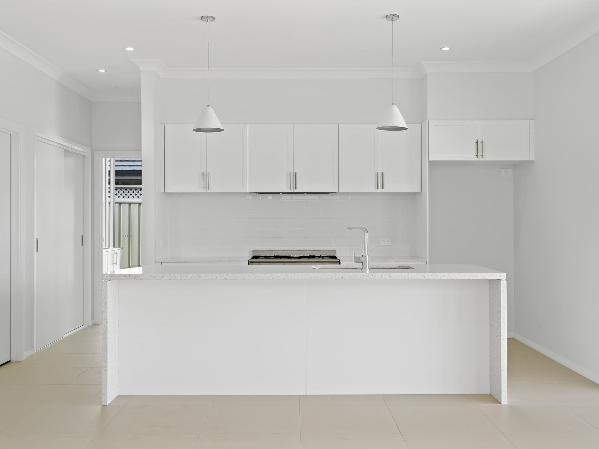 10 Van Stappen Road, Wadalba, Wadalba - Thumbnail 2