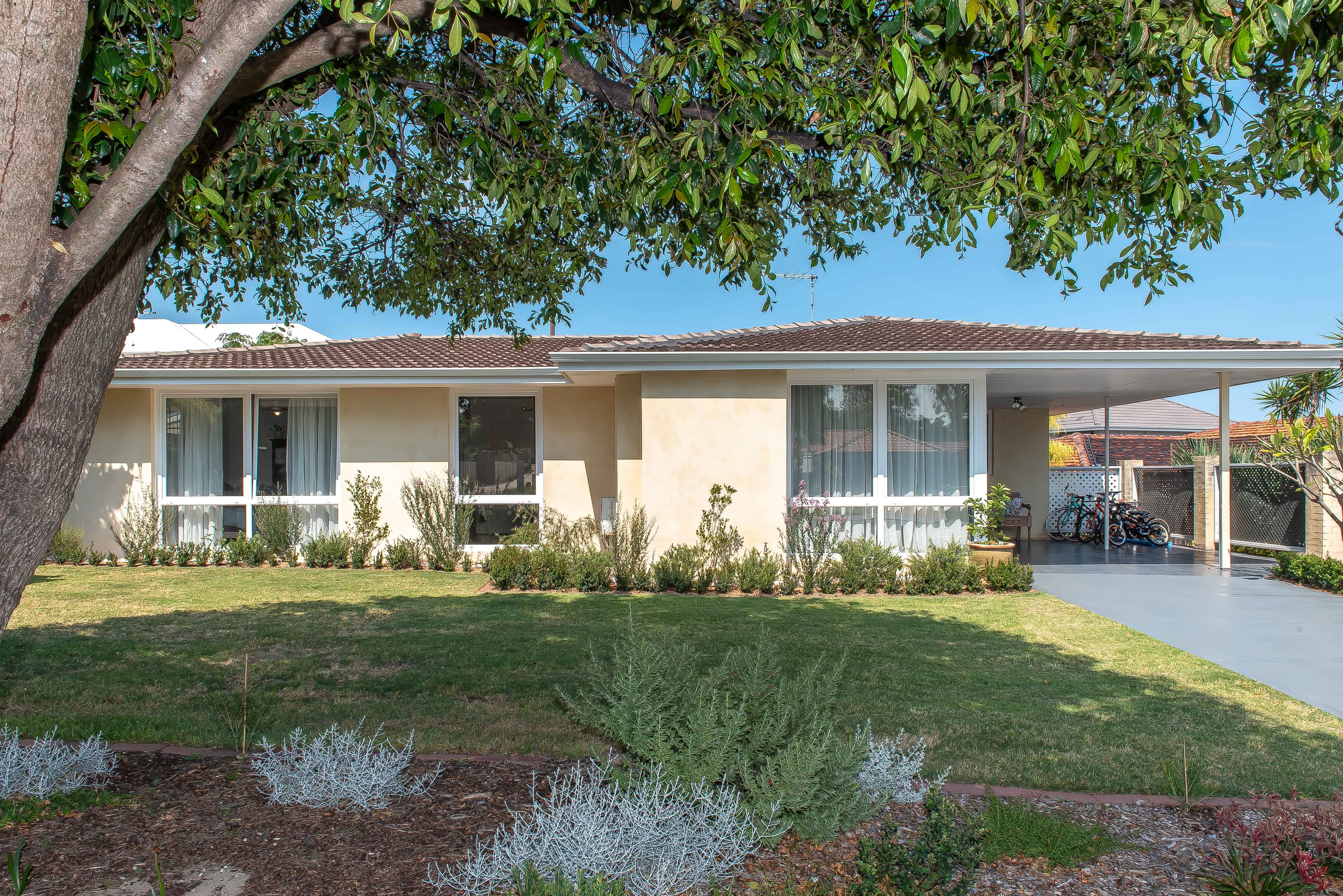 6 Wincanton Road, Karrinyup, Karrinyup - Image 1