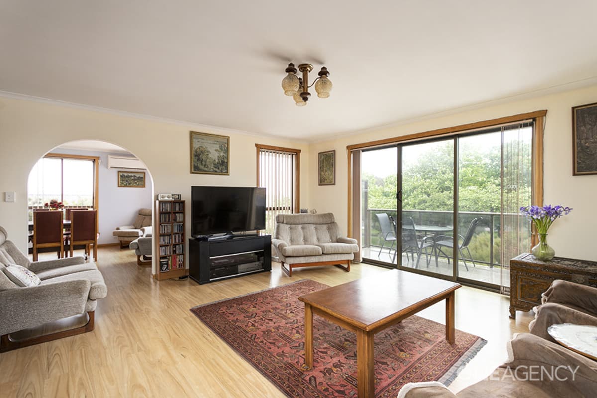18 Atkins Drive, Romaine, Romaine - Thumbnail 5