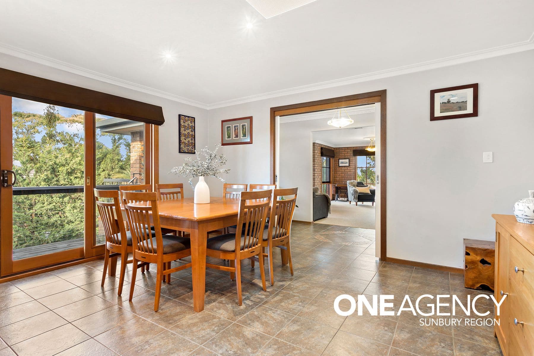 6 Chicola Close, Sunbury, Sunbury - Thumbnail 6