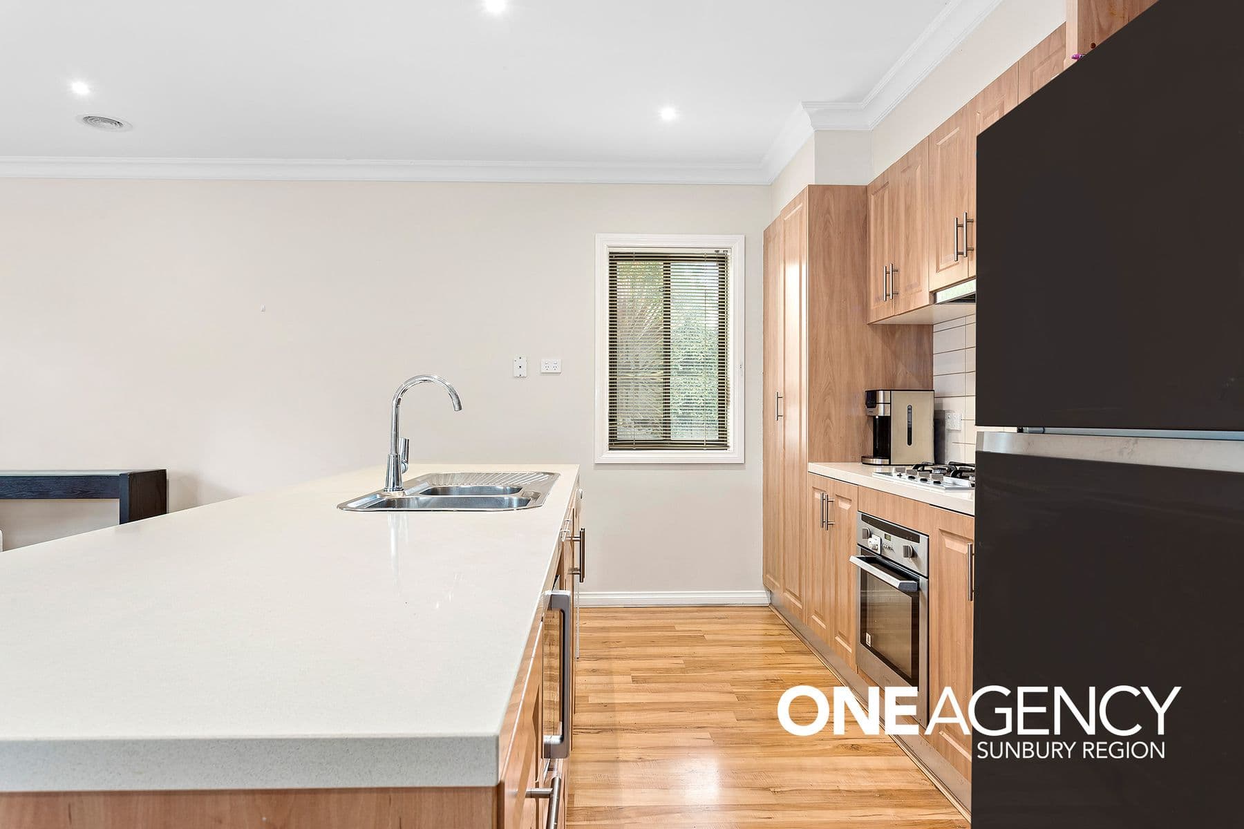 4 Yellow Wood Close, Sunbury, Sunbury - Thumbnail 6