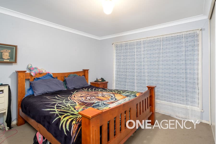 4 TINGA Crescent, Kooringal, Kooringal - Thumbnail 4