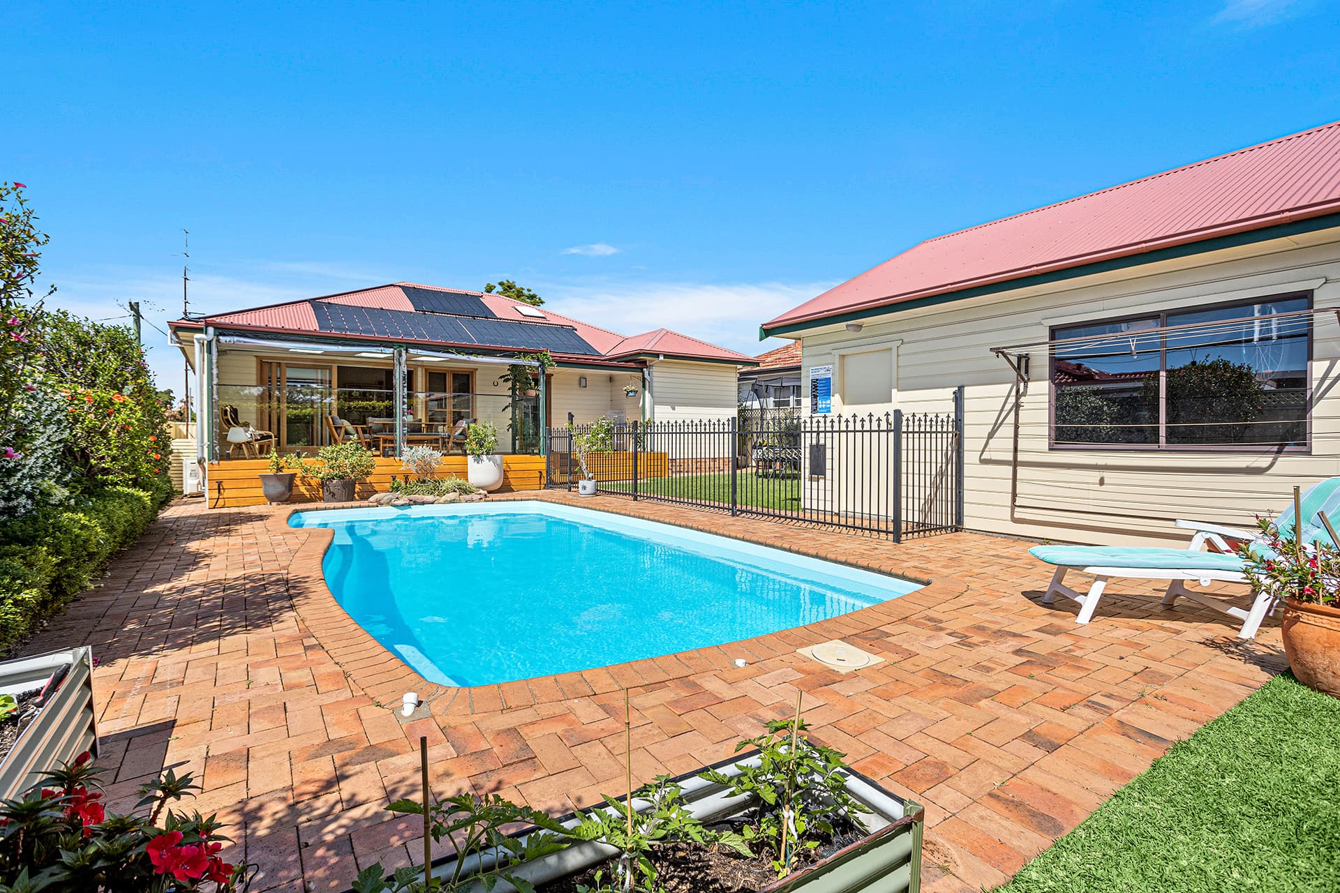 8 Leslie Street, Russell Vale, Russell Vale - Thumbnail 4