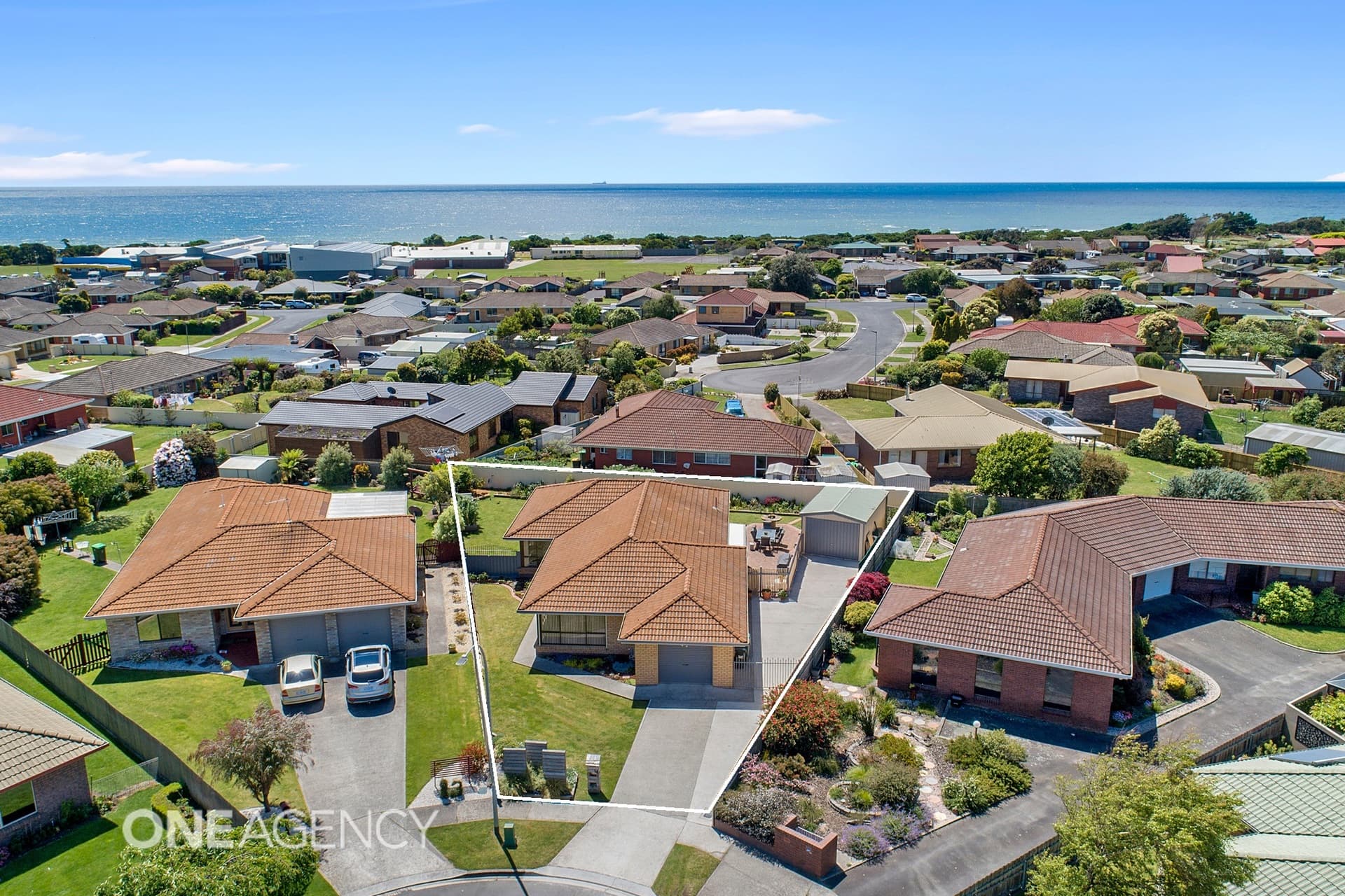14 Nell Crescent, Ulverstone, Goulburn - Image 1