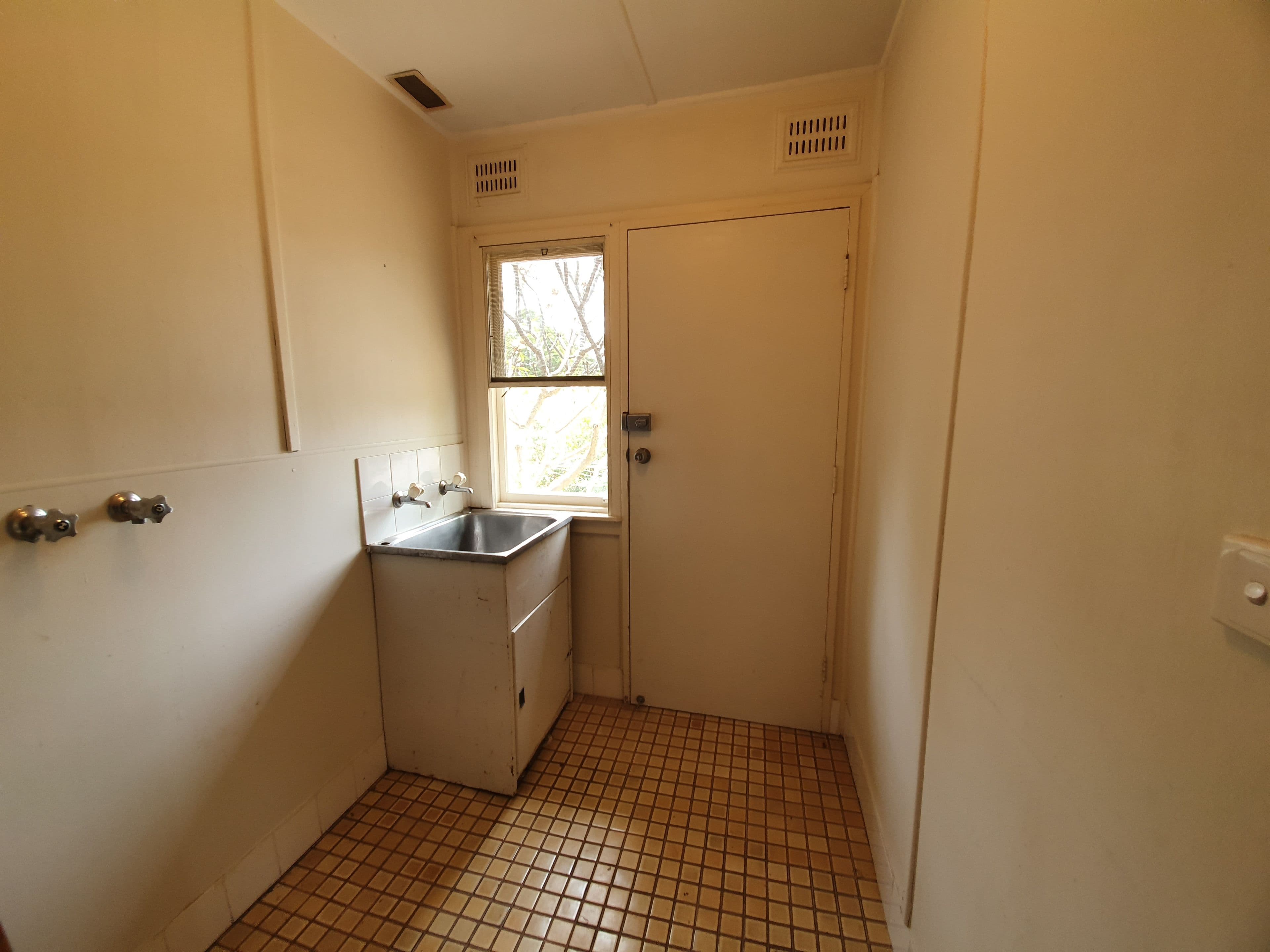 2 Mcguire Avenue, Nowra, Nowra - Thumbnail 6
