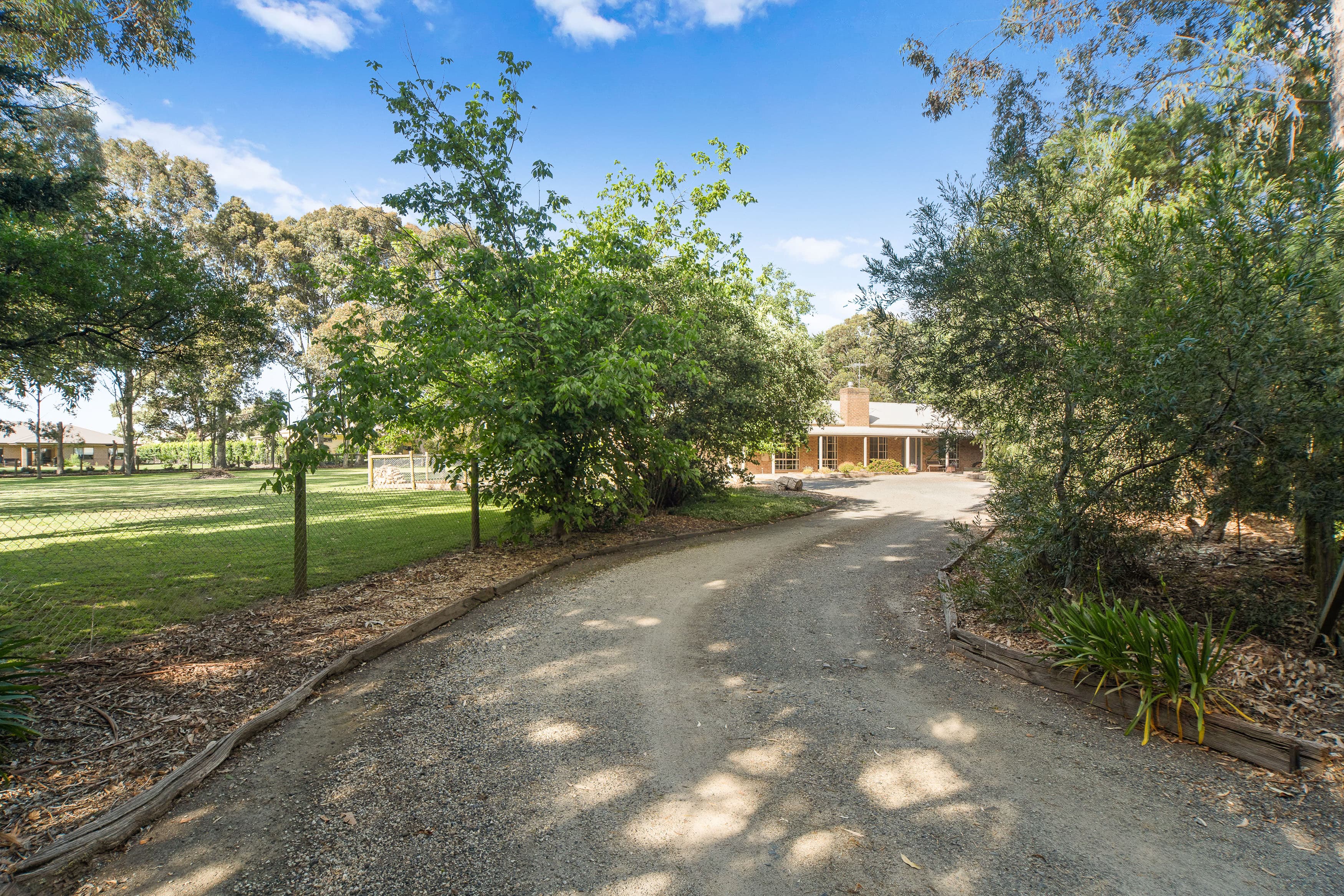 5 Bushbury Court, Somerville, Somerville - Thumbnail 2