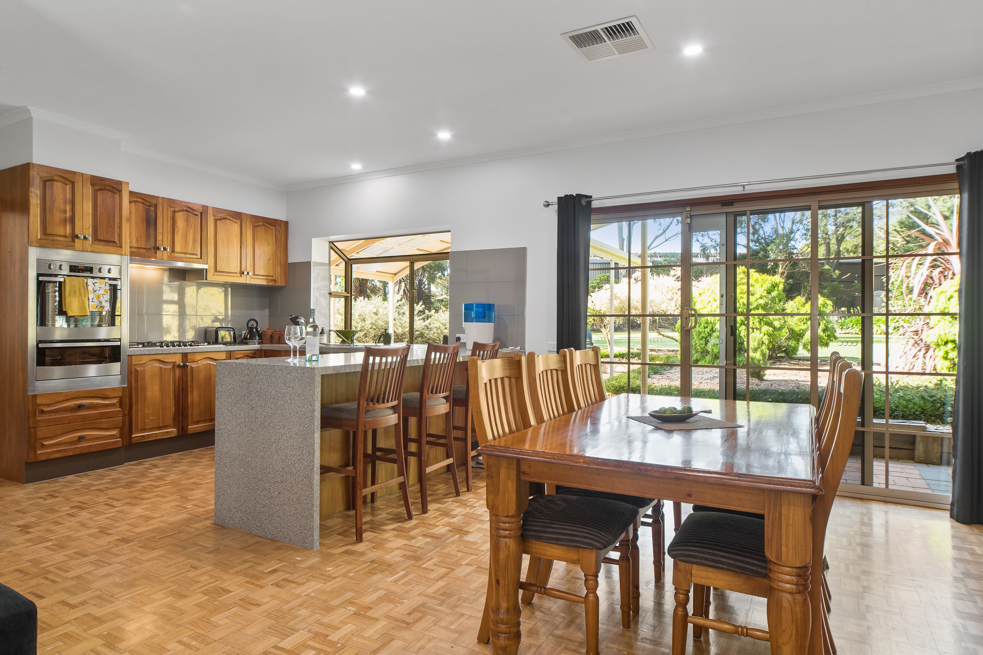 5 Bushbury Court, Somerville, Somerville - Thumbnail 3