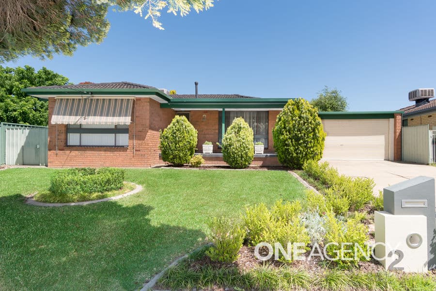 2 HORSLEY Street, Kooringal, Kooringal - Image 1