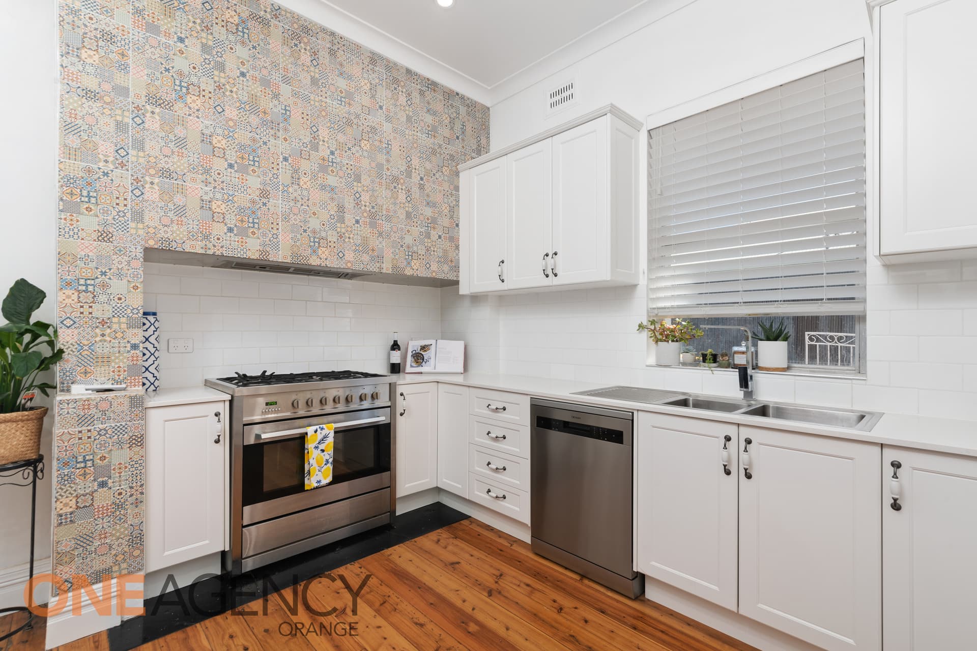 152 Warrendine Street, Orange, Orange - Thumbnail 2
