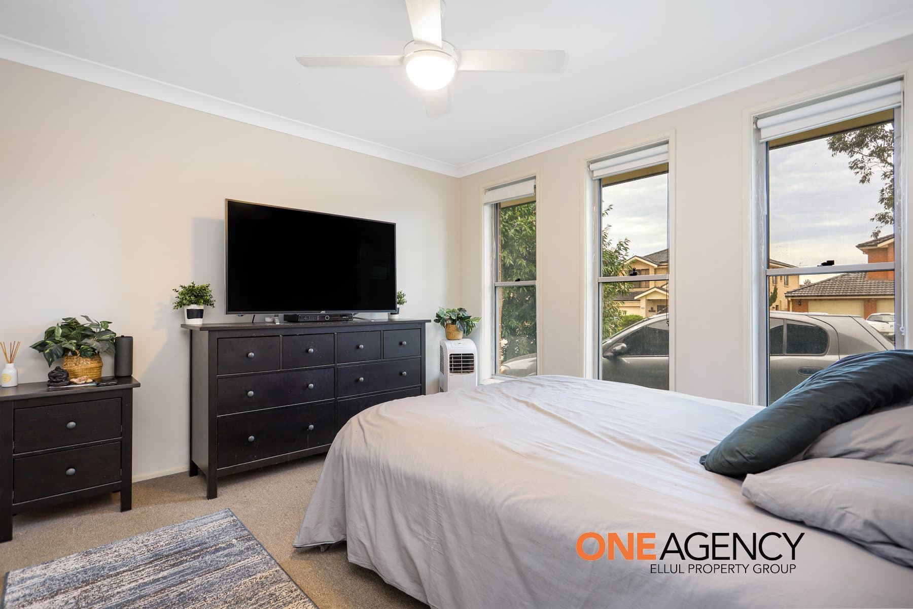 2 Loch Avenue, Glenmore Park, Glenmore Park - Thumbnail 4