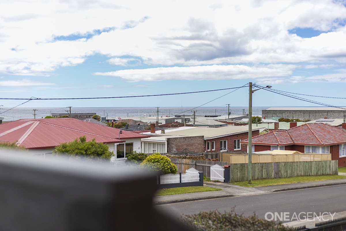 9 Stitz Street, Cooee, Cooee - Thumbnail 2