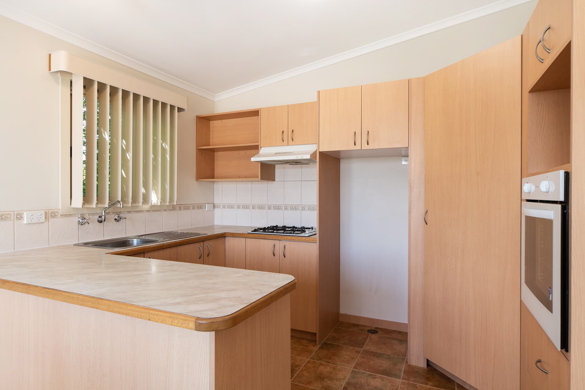 4 Dolphin Street, Hastings, Hastings - Thumbnail 2