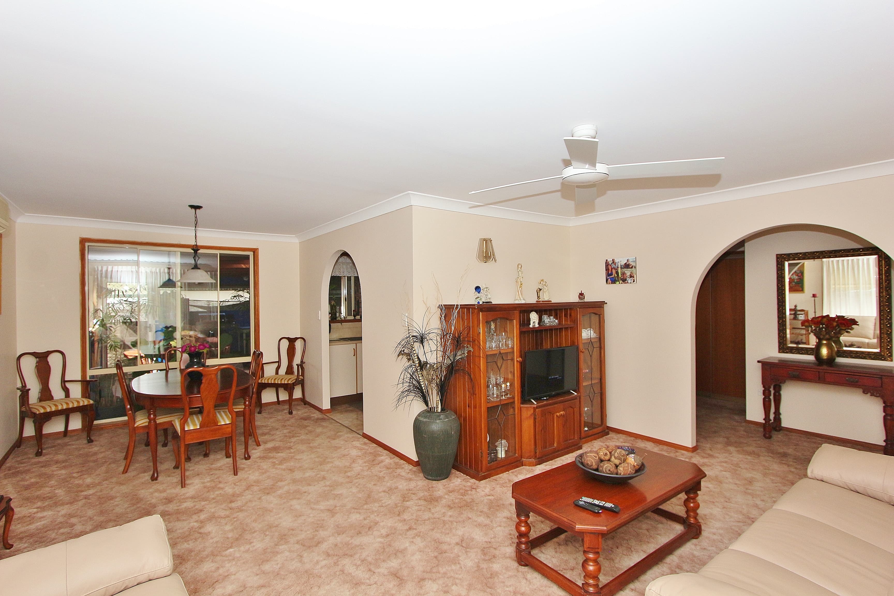 36 Eames Avenue, North Haven, North Haven - Thumbnail 3