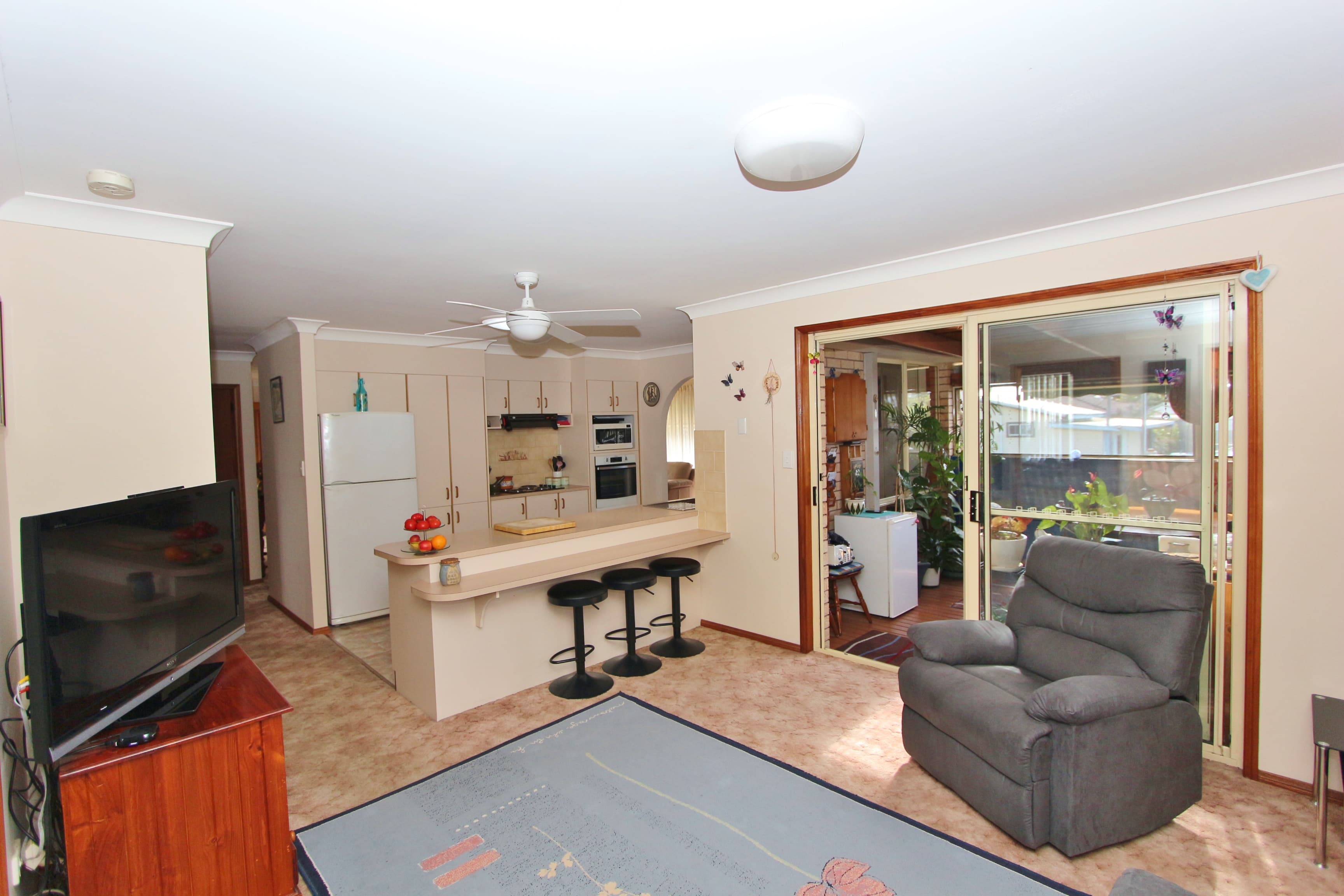 36 Eames Avenue, North Haven, North Haven - Thumbnail 8