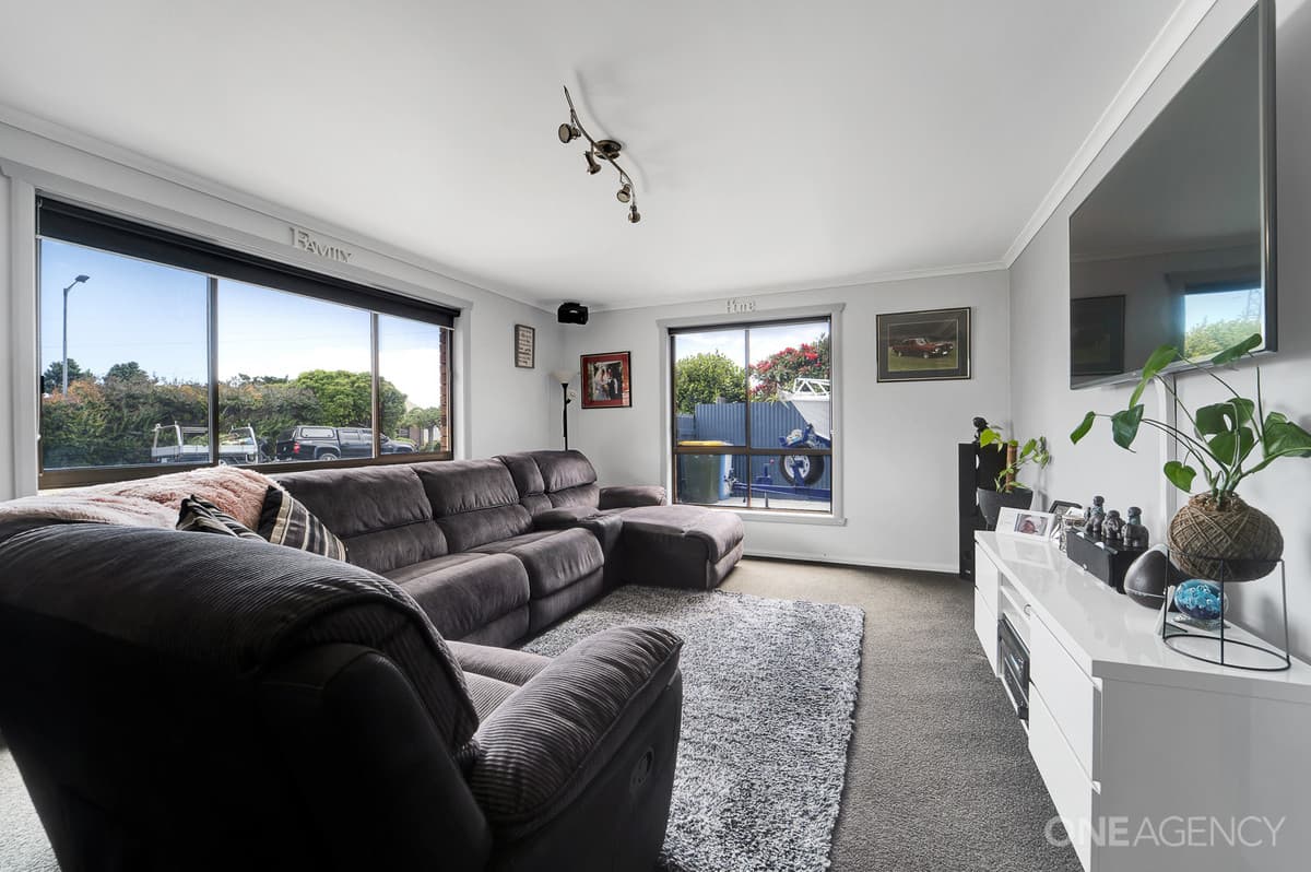 9 Acacia Drive, Romaine, Romaine - Thumbnail 4