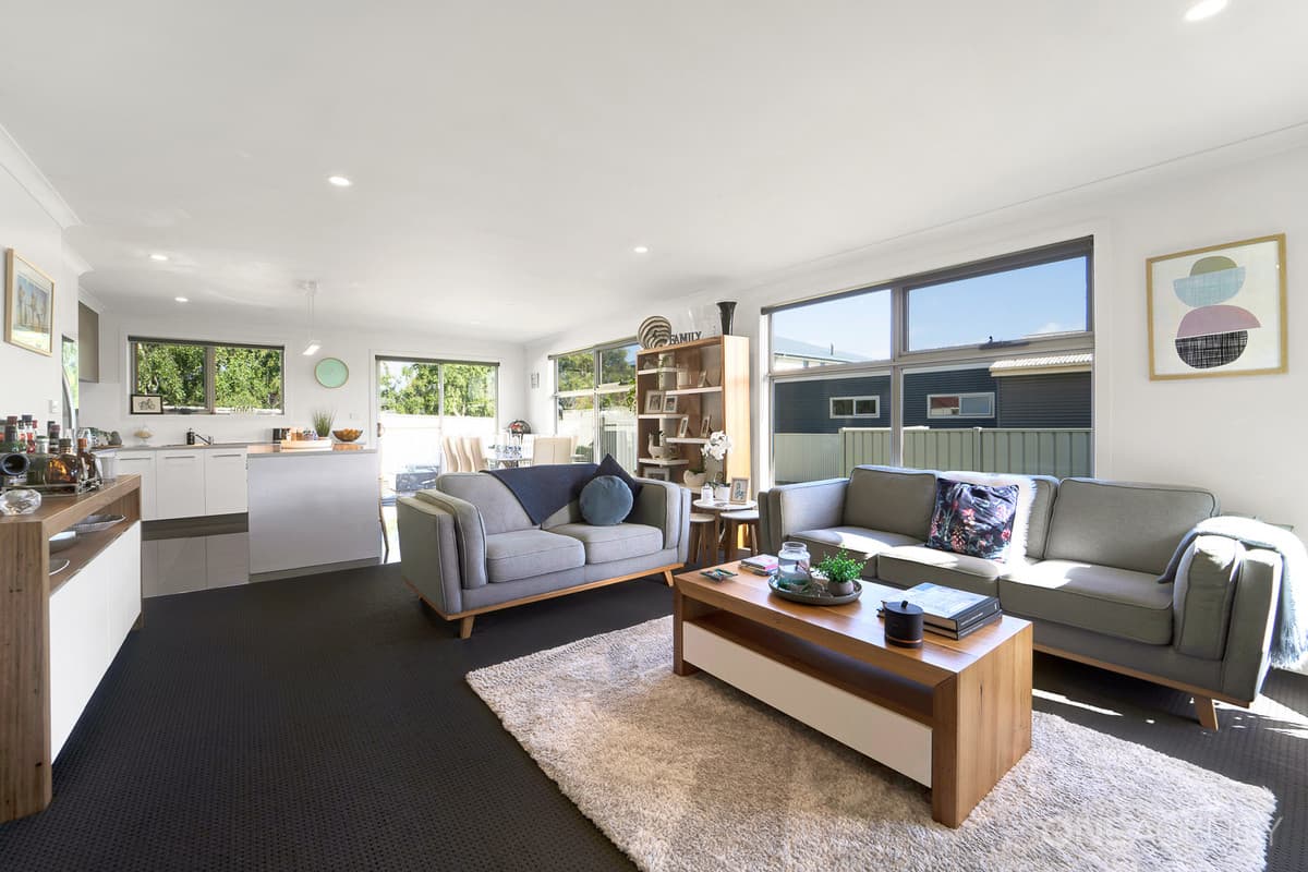 2 & 3/5 Plummer Court, Somerset, Somerset - Thumbnail 4