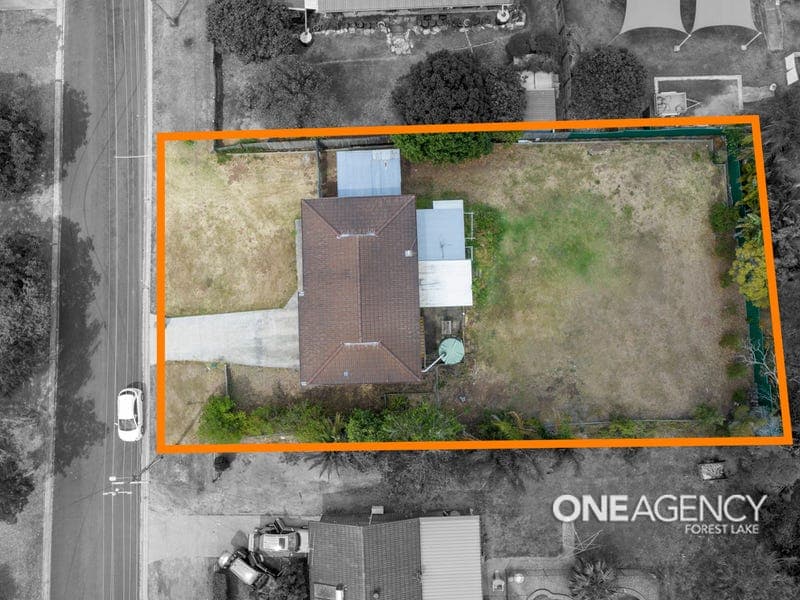 18 ALAWOONA Street, Redbank Plains, Redbank Plains - Thumbnail 2