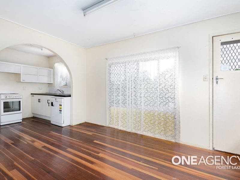 18 ALAWOONA Street, Redbank Plains, Redbank Plains - Thumbnail 5