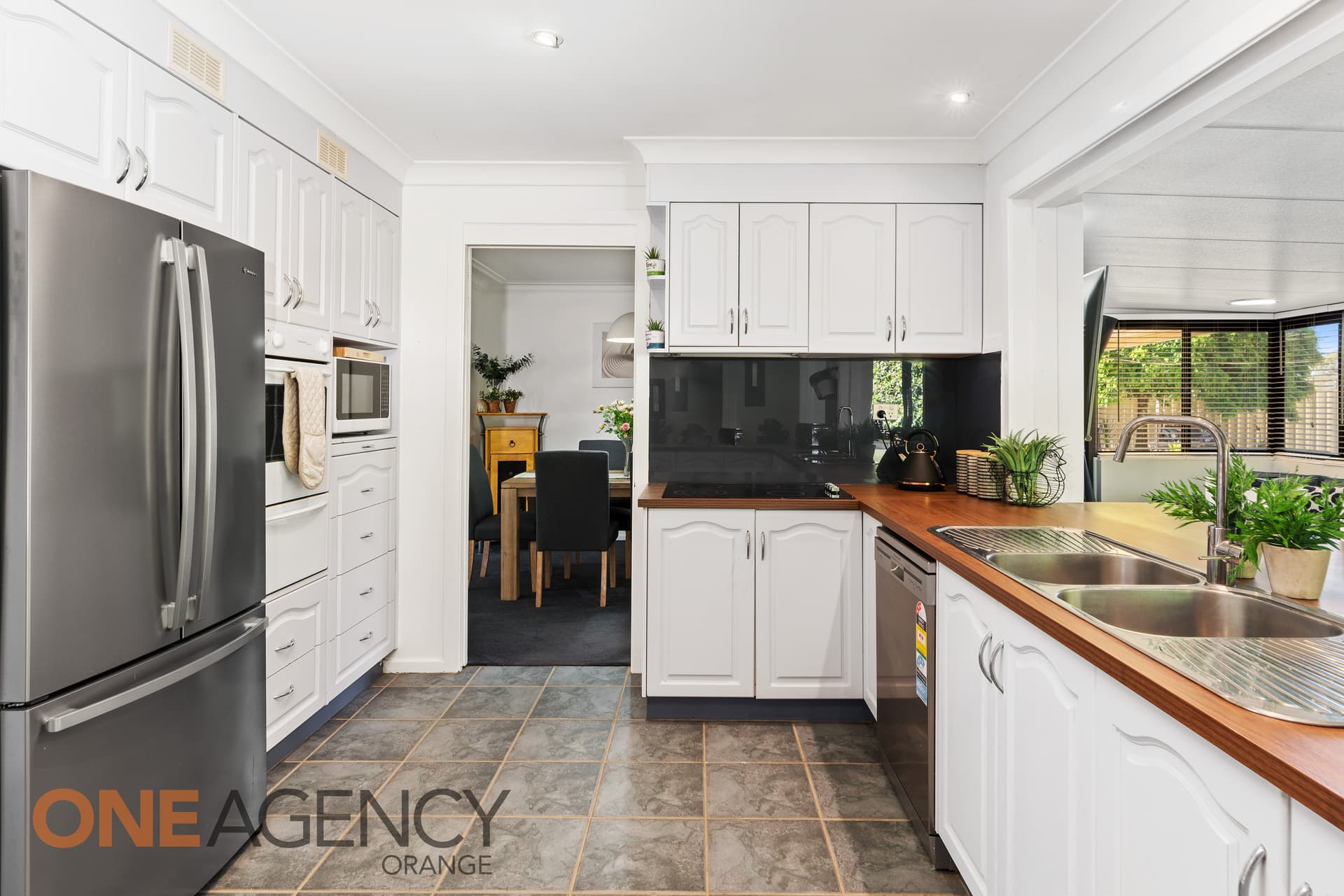 9 Eungella Place, Orange, Orange - Thumbnail 4