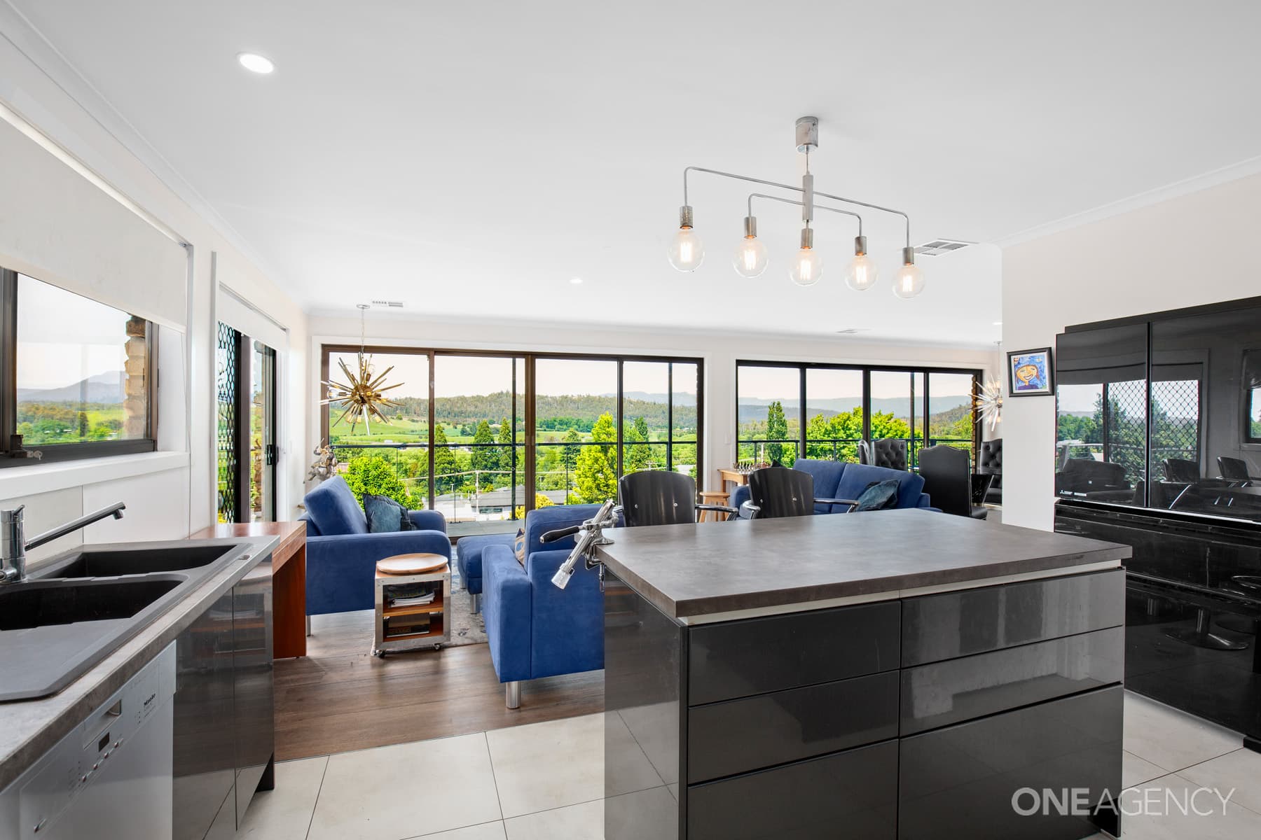 1 Panorama Place, Deloraine, Deloraine - Thumbnail 8