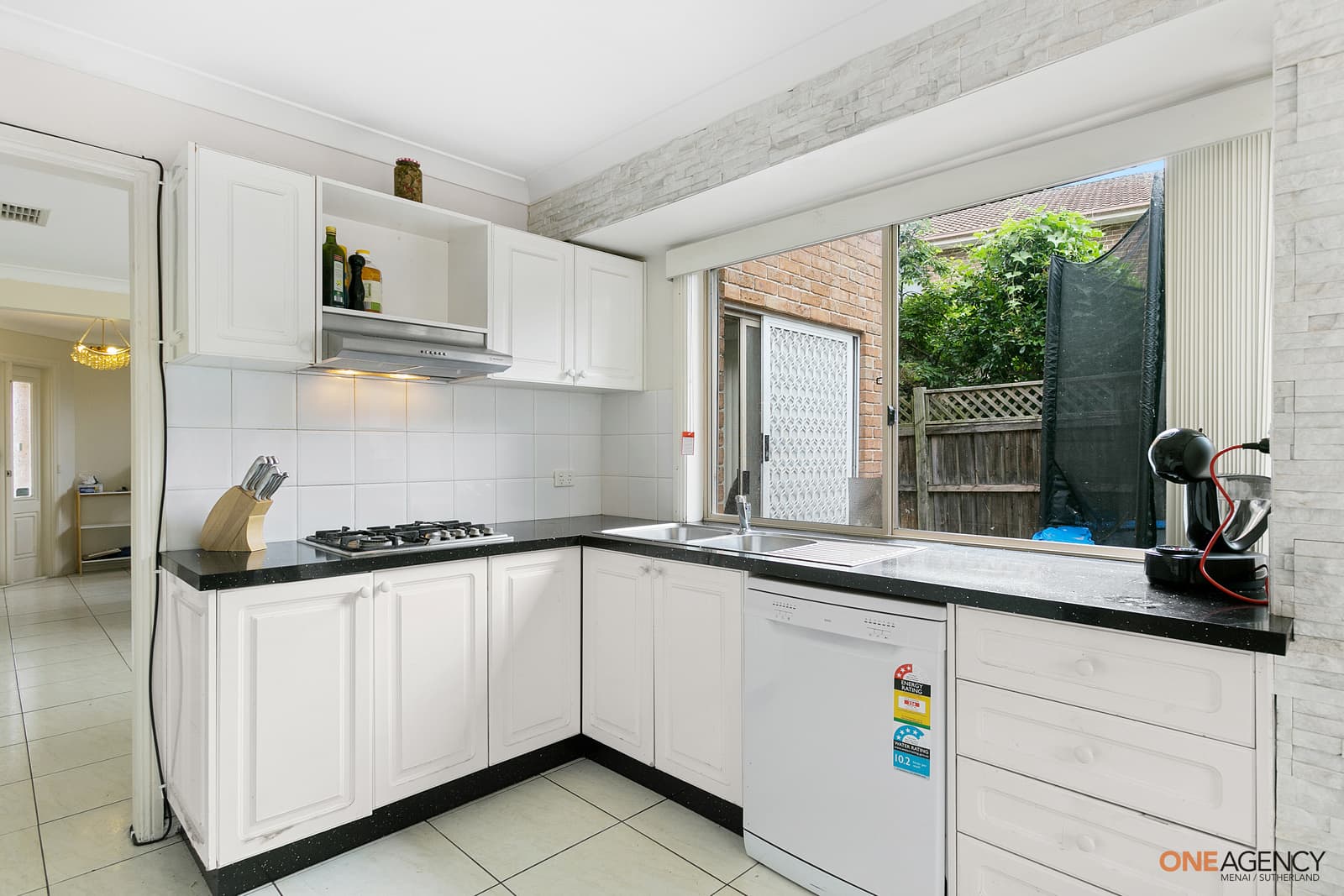 6 Amberwood Place, Menai, Menai - Thumbnail 3