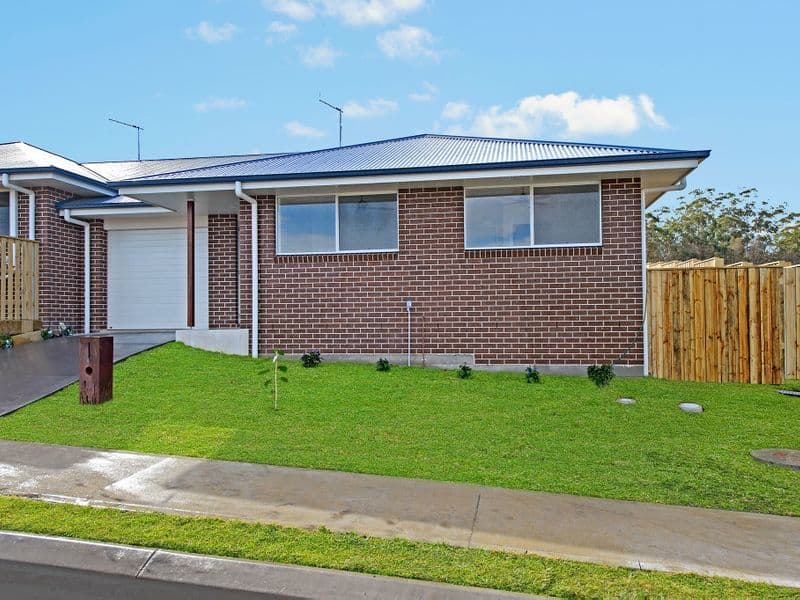 8 Seminar Street, Port Macquarie, Port Macquarie - Thumbnail 2