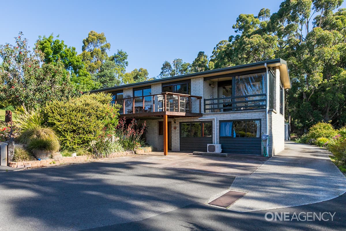 124 Ironcliffe Road, Penguin, Penguin - Thumbnail 3