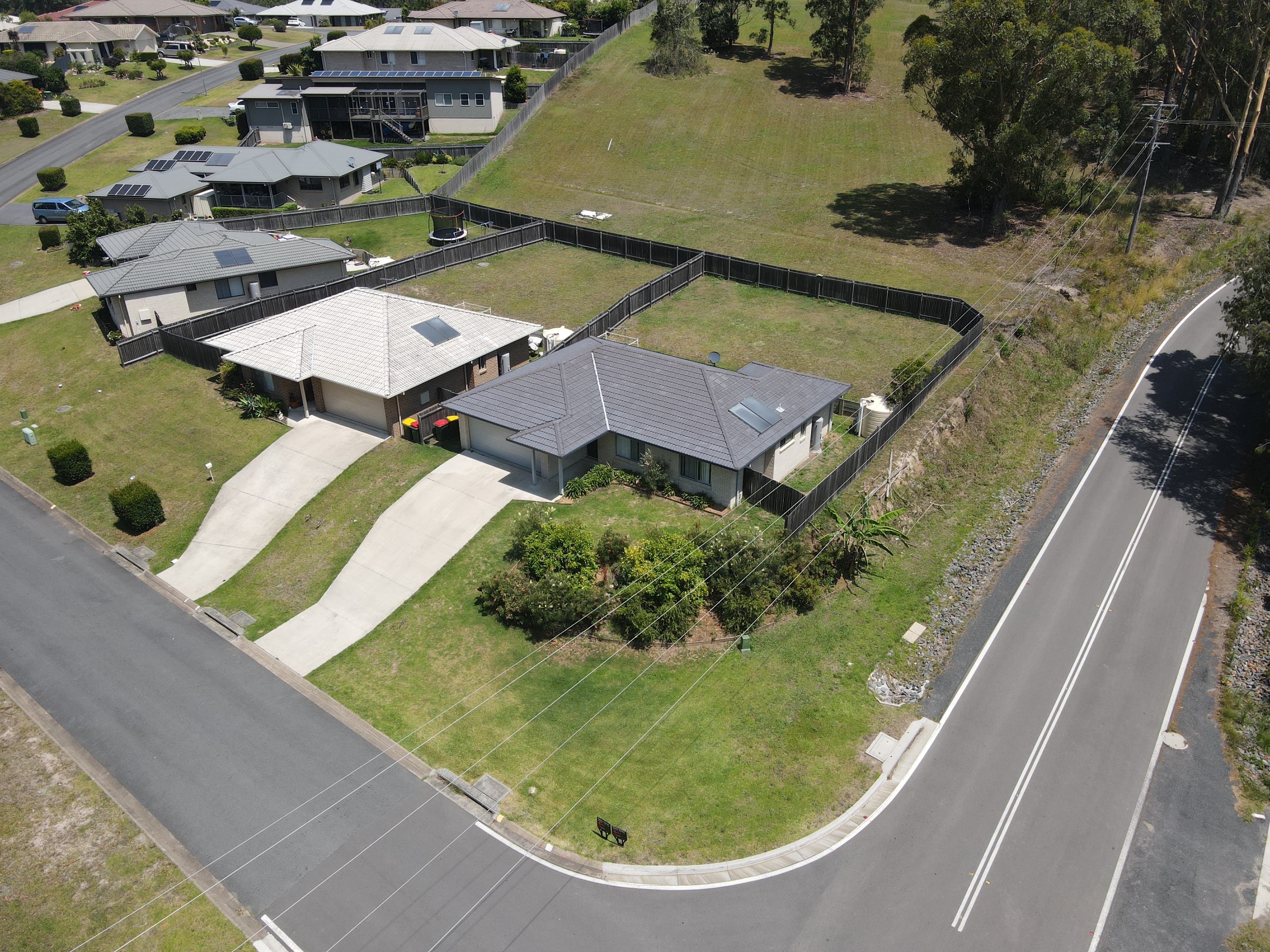 2 Mountain Spring Drive, Kendall, Kendall - Thumbnail 2