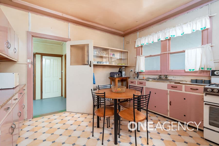 408 LAKE ALBERT Road, Kooringal, Kooringal - Thumbnail 3
