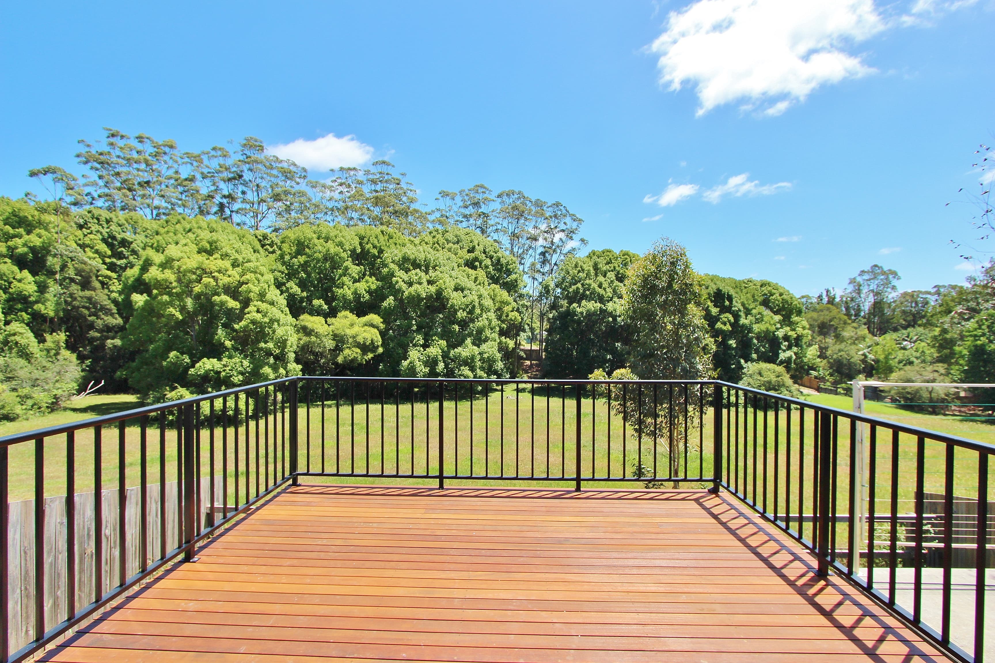 64 Cleone Drive, Kendall, Kendall - Thumbnail 2