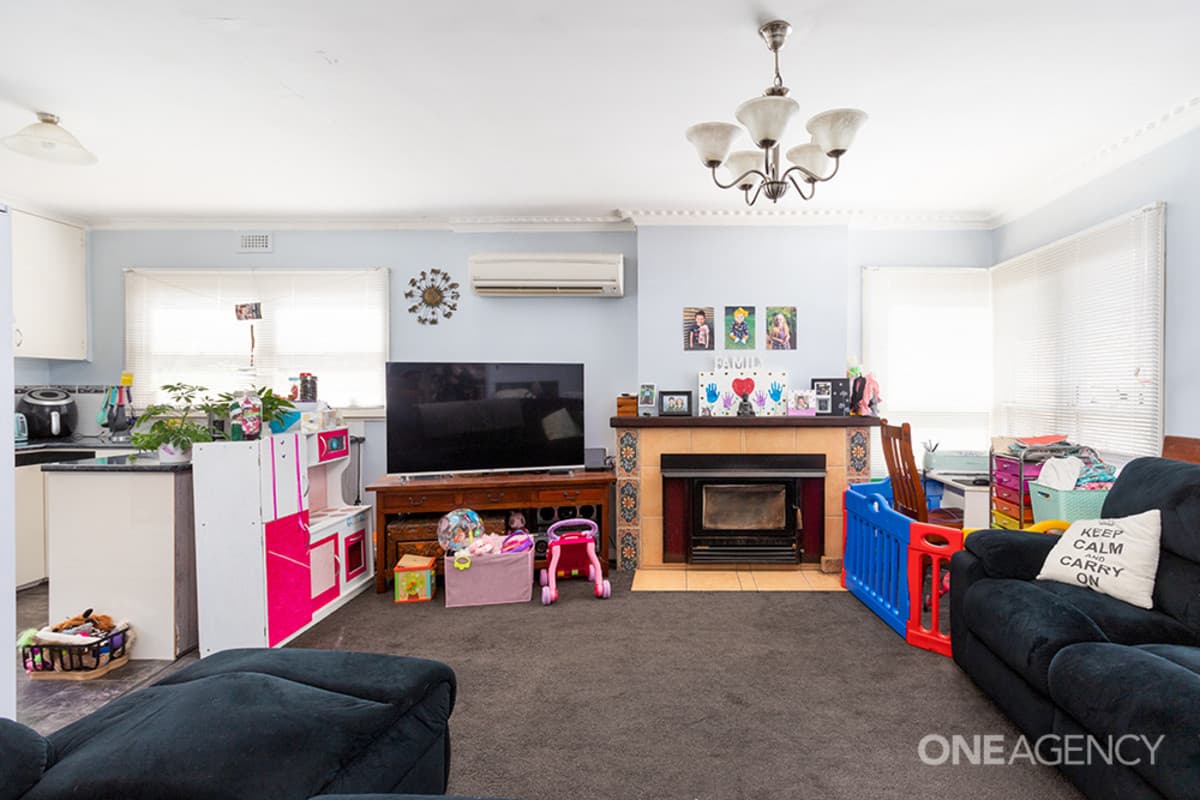 22 Belton Street, Acton, Acton - Thumbnail 4
