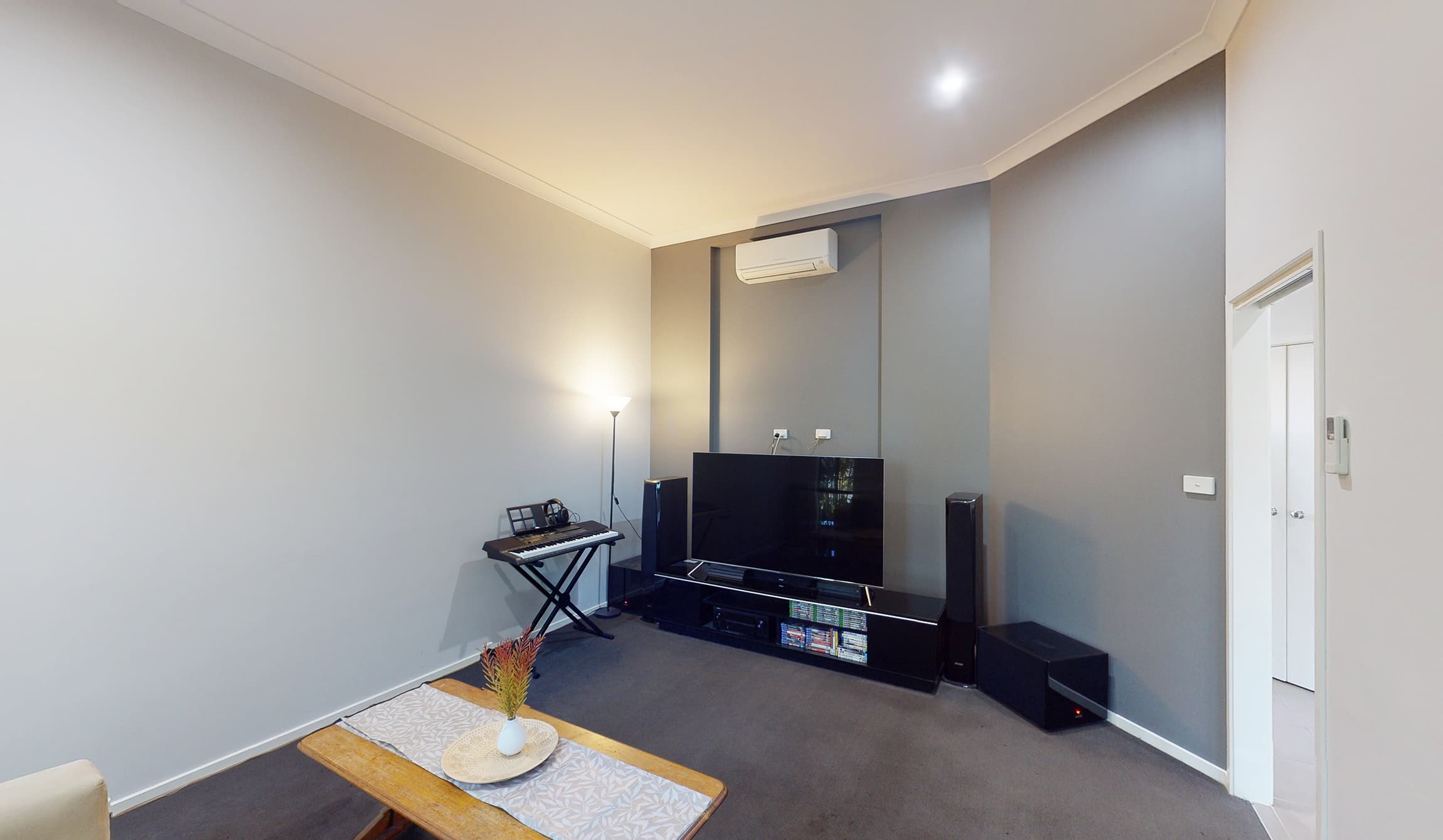 6 Seacrest Boulevard, Sandy Beach, Sandy Beach - Thumbnail 5