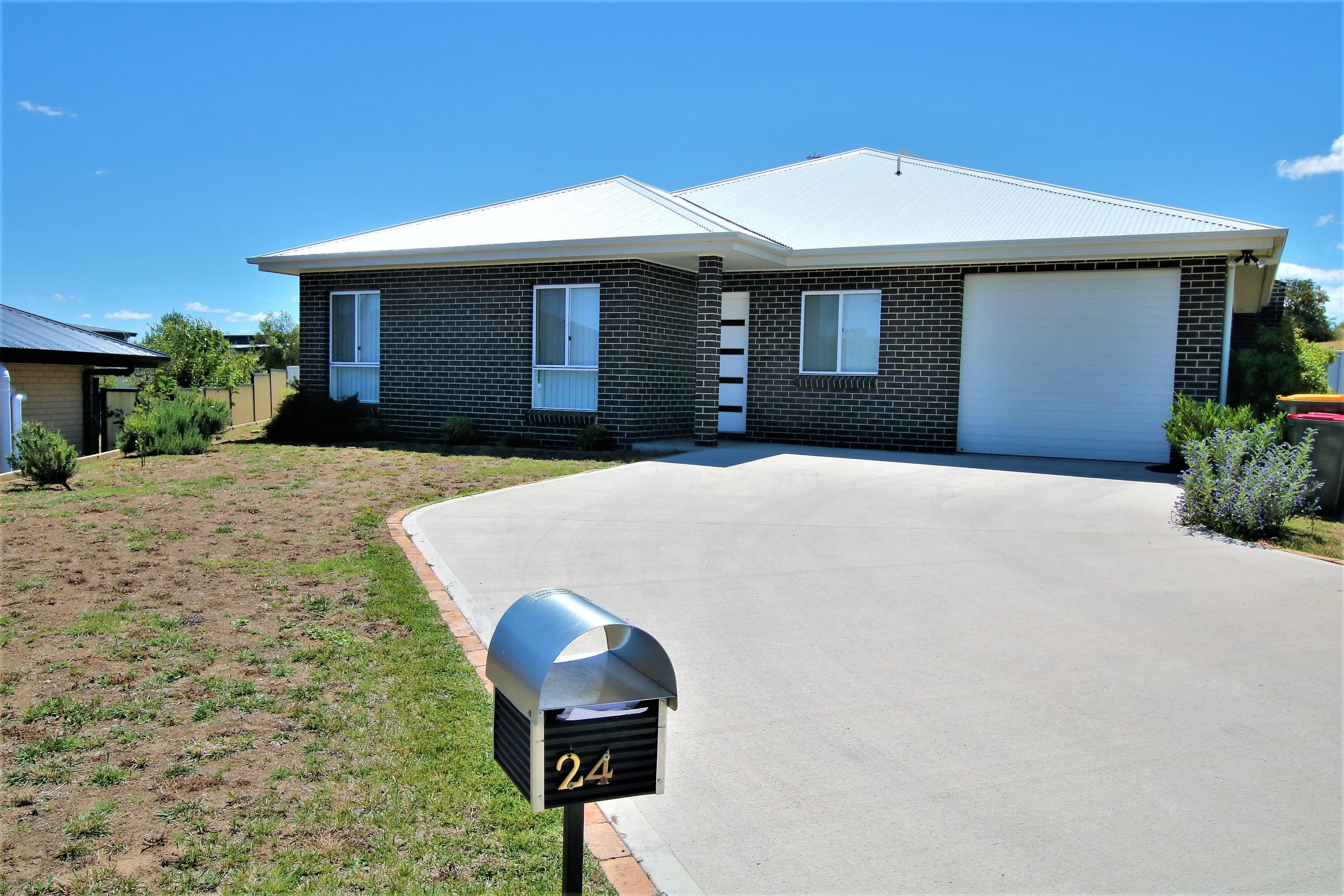 23  Monaro Avenue & 24 East Camp  Drive, Cooma, Cooma - Thumbnail 4