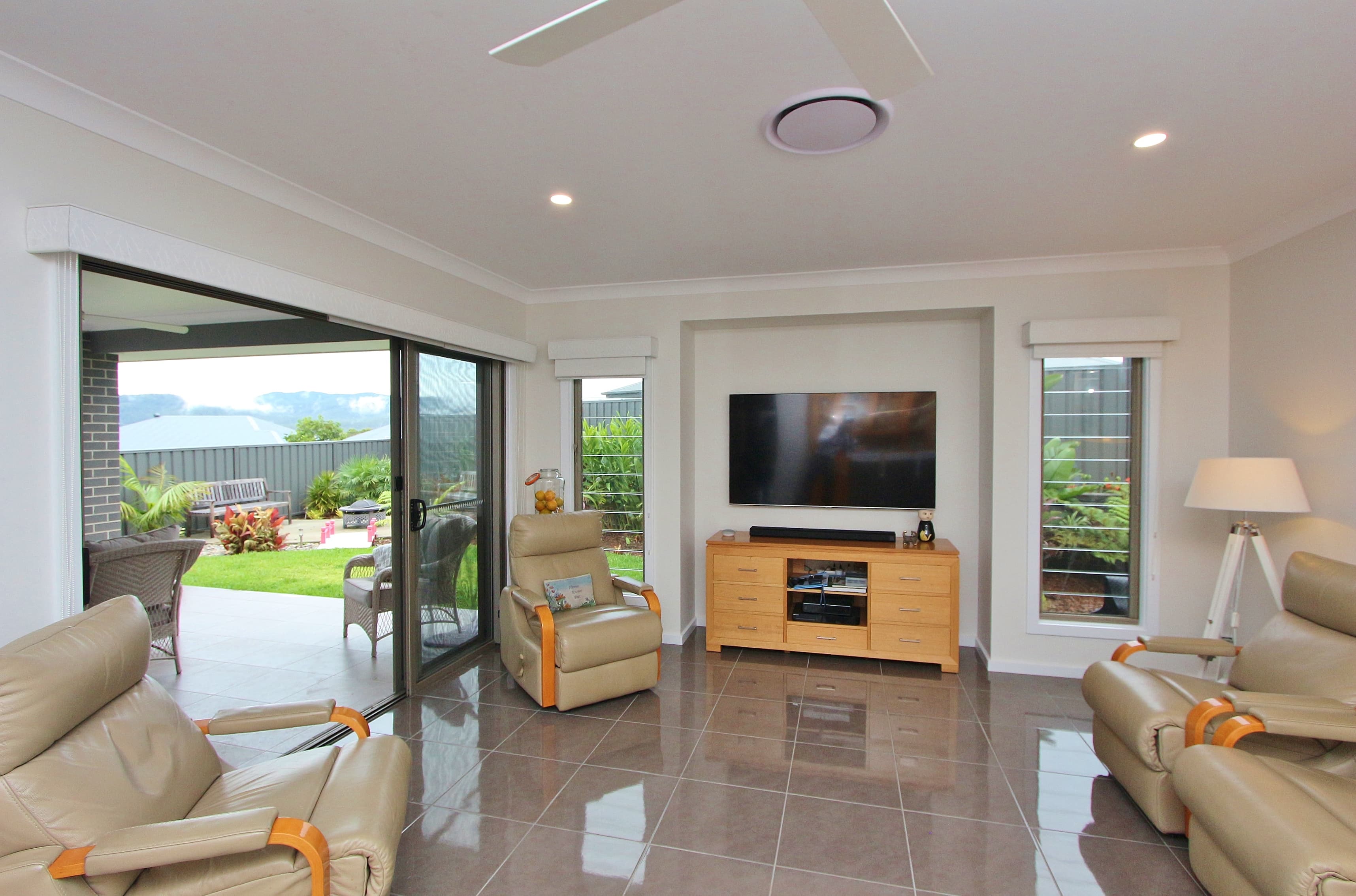 13 Silky Oak Rise, Kew, Kew - Thumbnail 2
